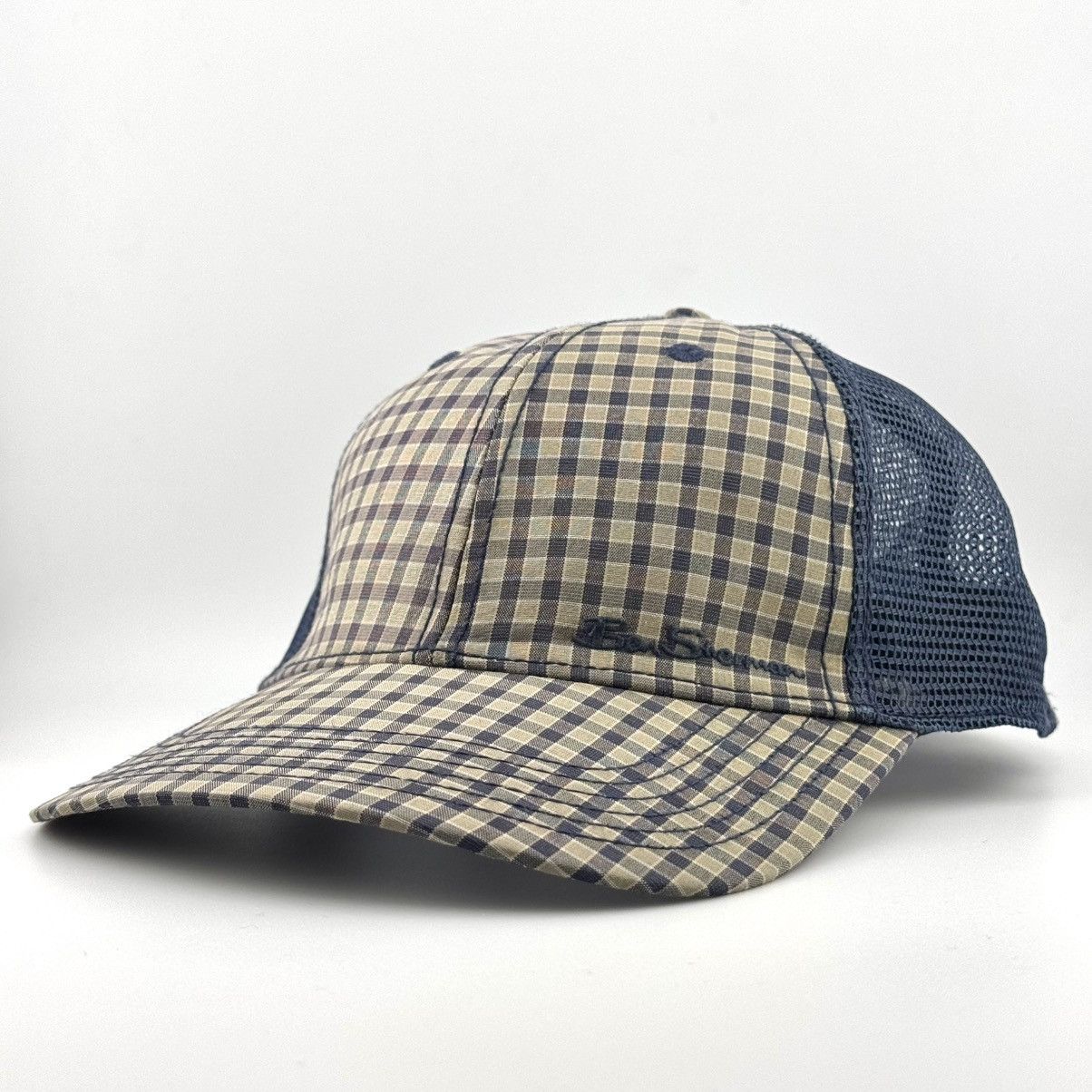 Ben Sherman Ben Sherman Gingham Plaid Navy Mesh Plaid Trucker Hat Size ONE SIZE - 2 Thumbnail