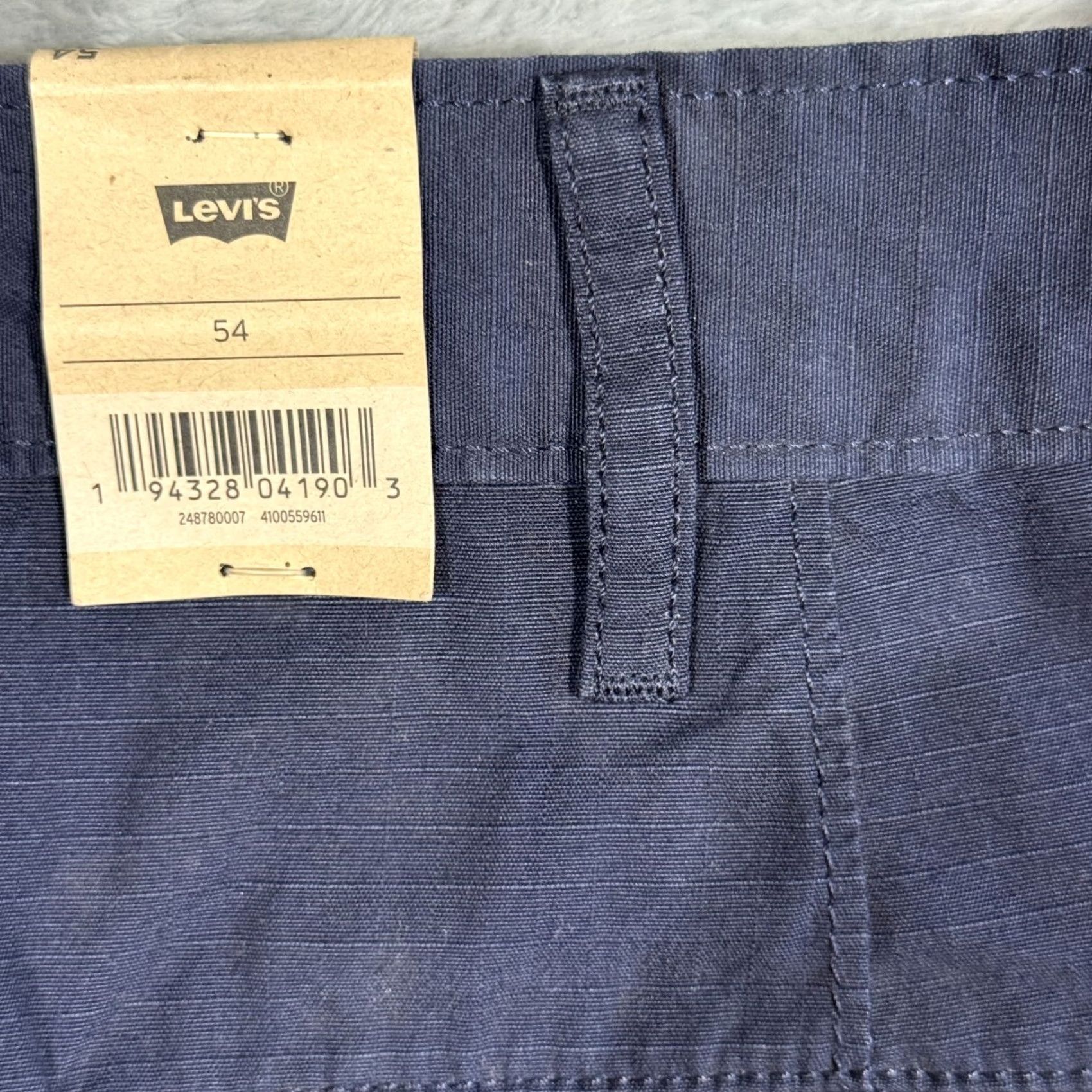 Levi's VINTAGE Levi's Men's Carrier Cargo Shorts 52 Navy 100% Cotton High-Rise Loose Fit Denim shorts Cargo Pocket, Casual Men, 52, Navy, Cotton, Levi's Size US 36 / EU 52 - 6 Thumbnail