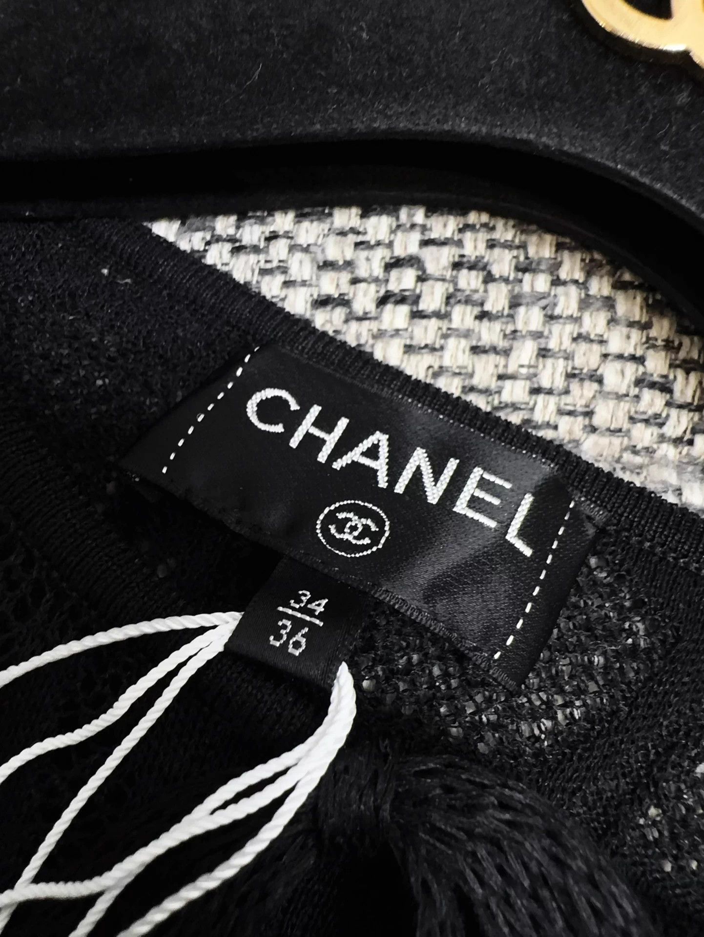 Chanel Chanel 22C Black Lace Cutout Tie Cape 34/36 Size XS / US 0-2 / IT 36-38 - 5 Thumbnail