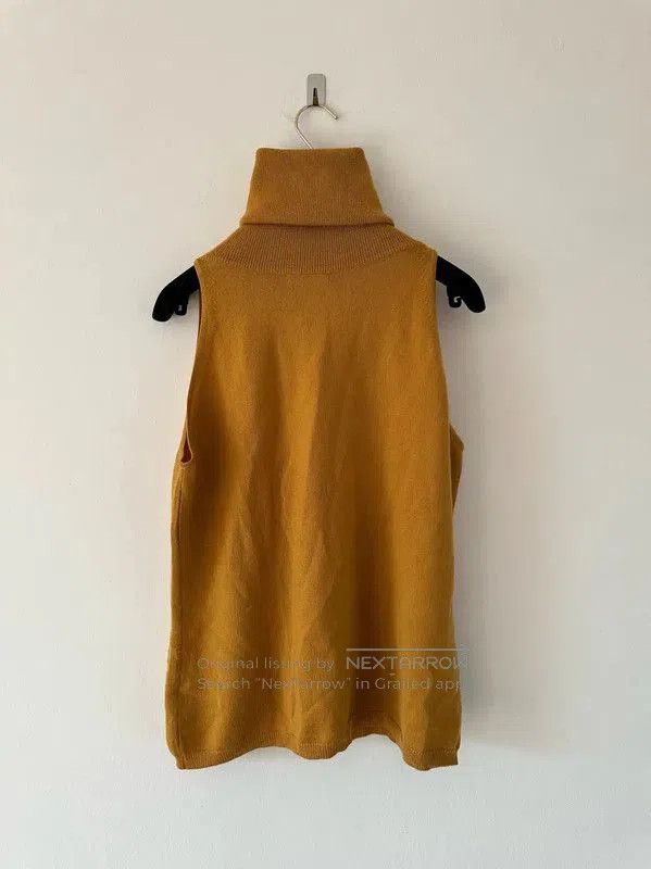 Burberry Burberry Yellow Knit Top for Women. Size L / US 10 / IT 46 - 2 Thumbnail