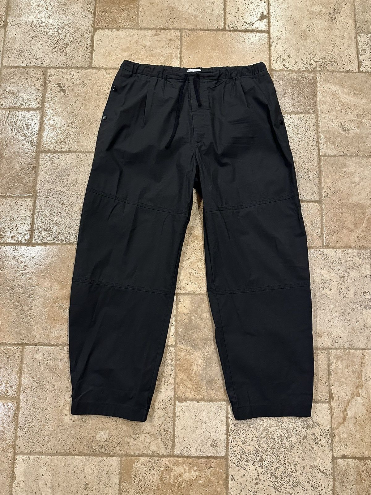 Bottega Veneta Bottega Veneta Daniel Lee Technical Coated Black Pants 2020 Size US 36 / EU 52 - 15 Thumbnail