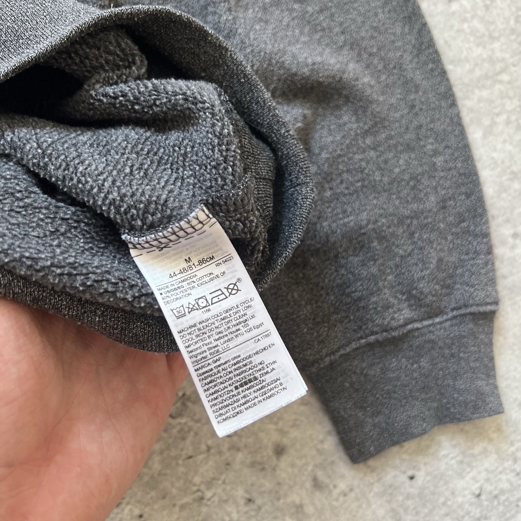 Gap Gap Vintage Dark Gray Spellout Logo Hoodie 90s Size US M / EU 48-50 / 2 - 4 Thumbnail