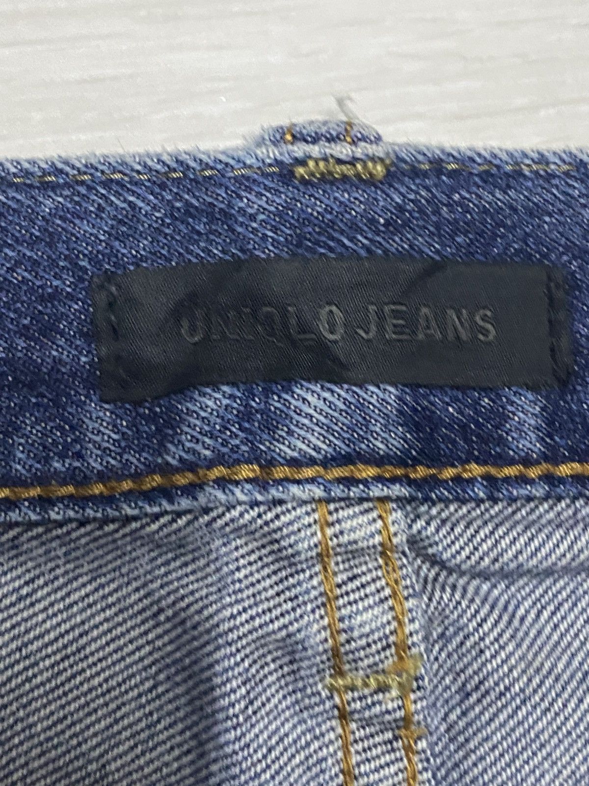 Uniqlo Vintage Japanese Brand Uniqlo Blue Wash Distressed Slim Jean Size US 33 - 15 Thumbnail