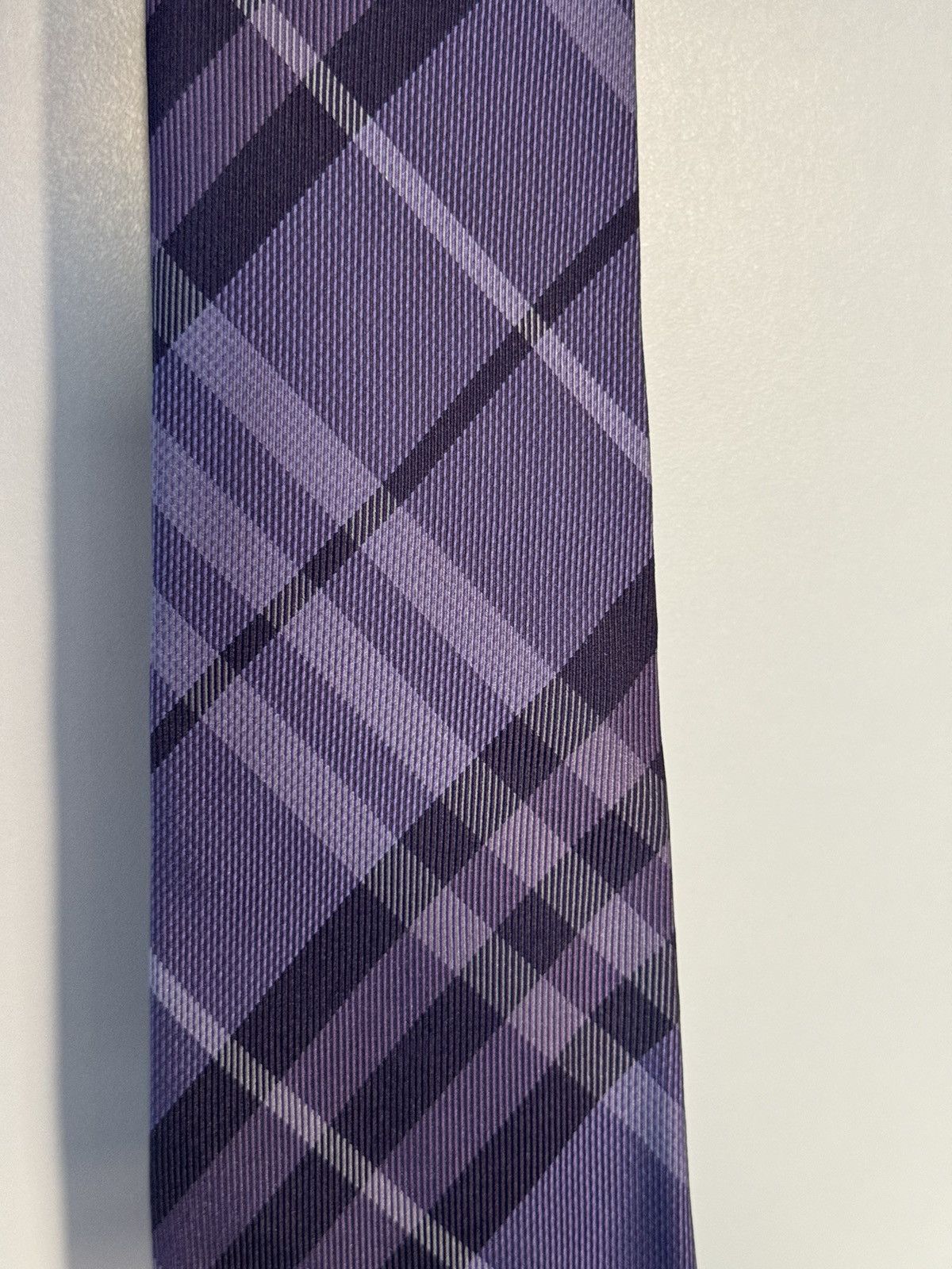 Purple burberry tie deals
