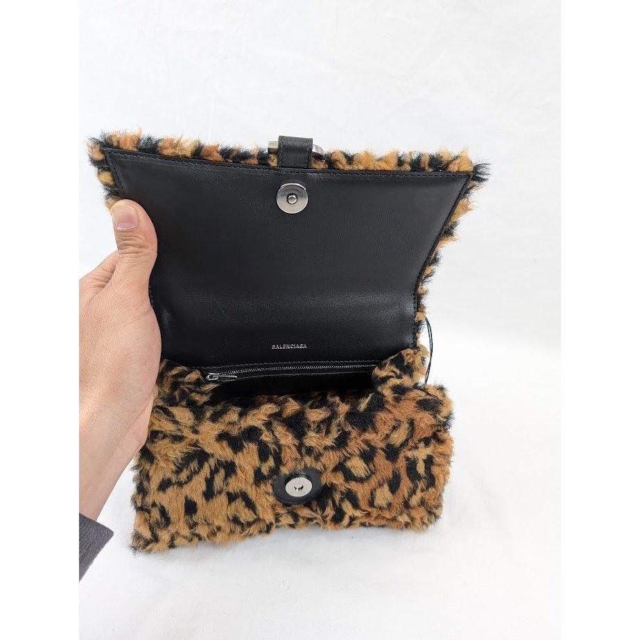 Balenciaga o1rshd1 Size:OS / Leopard Hourglass Top Hand Bag Beige/Brown Size ONE SIZE - 12 Thumbnail