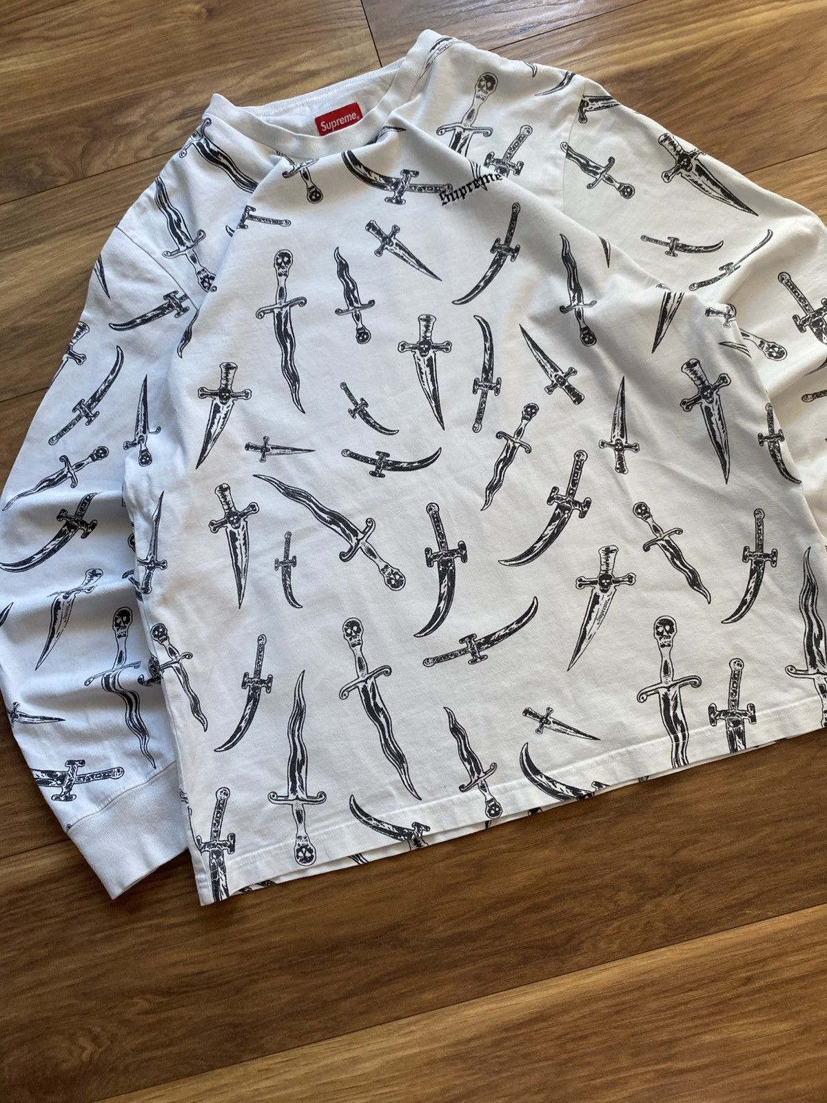 Supreme Supreme Knife Longsleeve FW/17 Y2k Hype Size US M / EU 48-50 / 2 - 2 Thumbnail