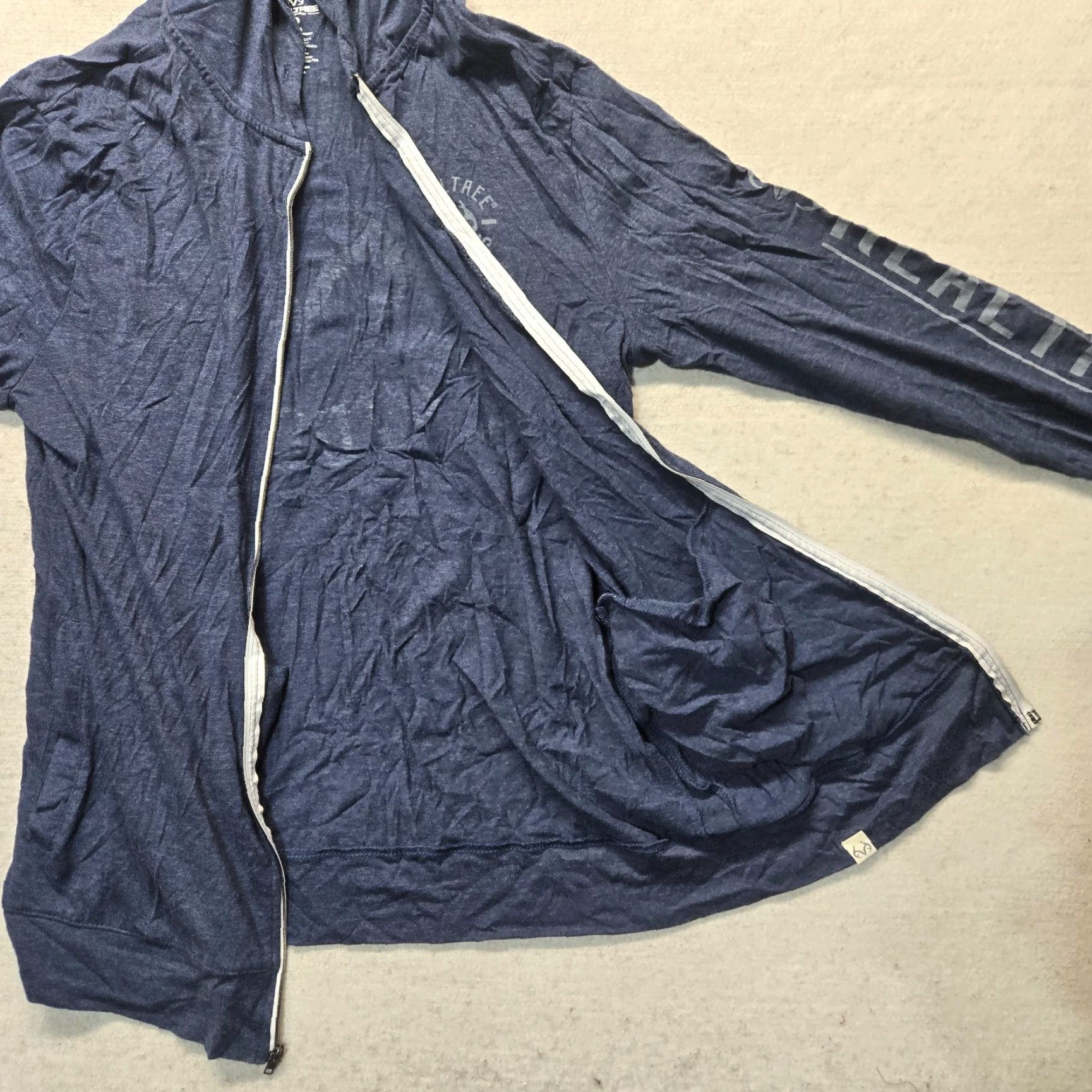 Realtree Realtree Hoodie Blue Graphic Full Zip Cotton Blend Men's L Large Sweater Fish Logo 90s Theme? Size US L / EU 52-54 / 3 - 2 Thumbnail