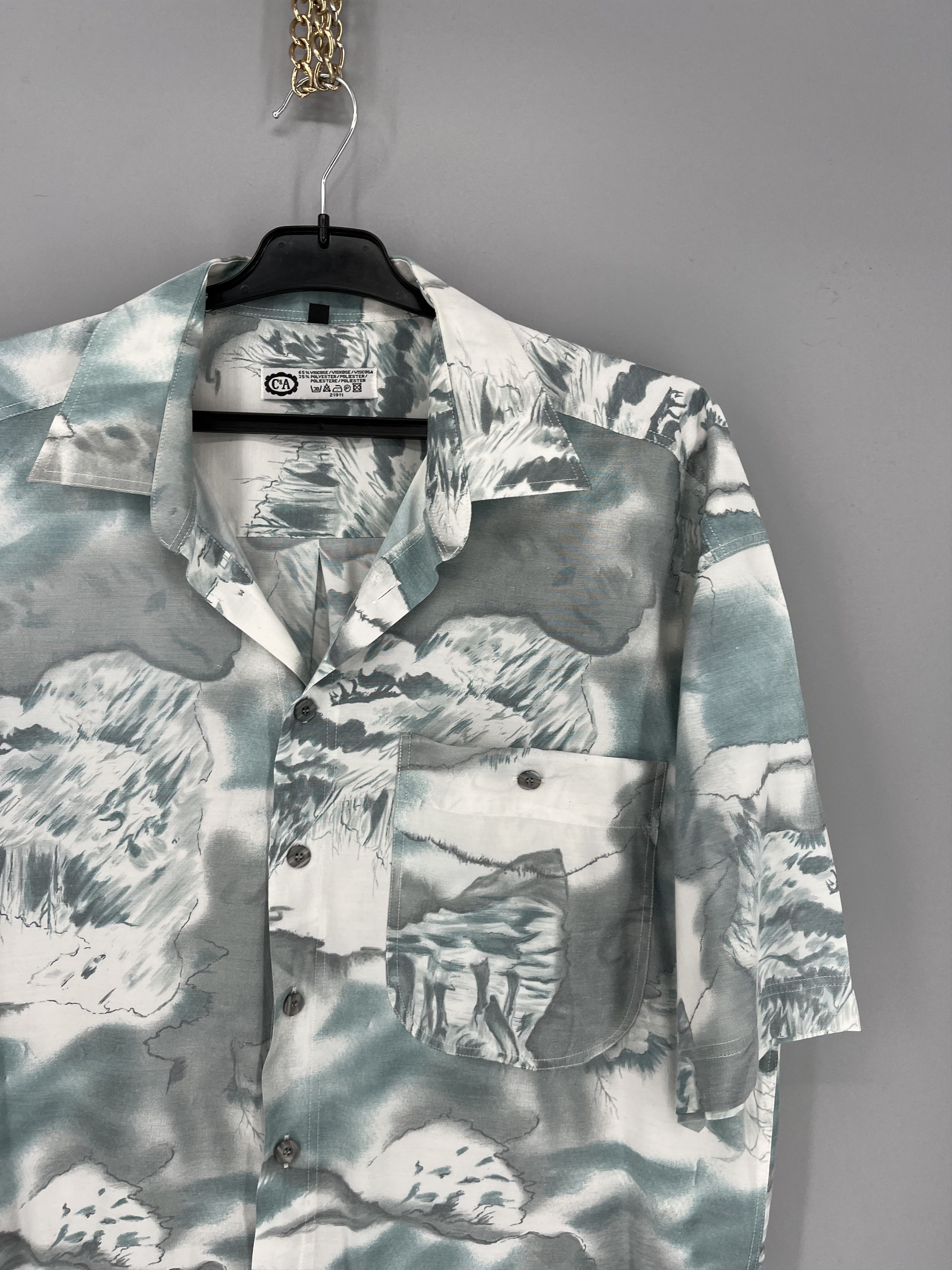 Vintage Vintage Art Streetwear Hawaiian Travis Scott style Size US L / EU 52-54 / 3 - 5 Thumbnail