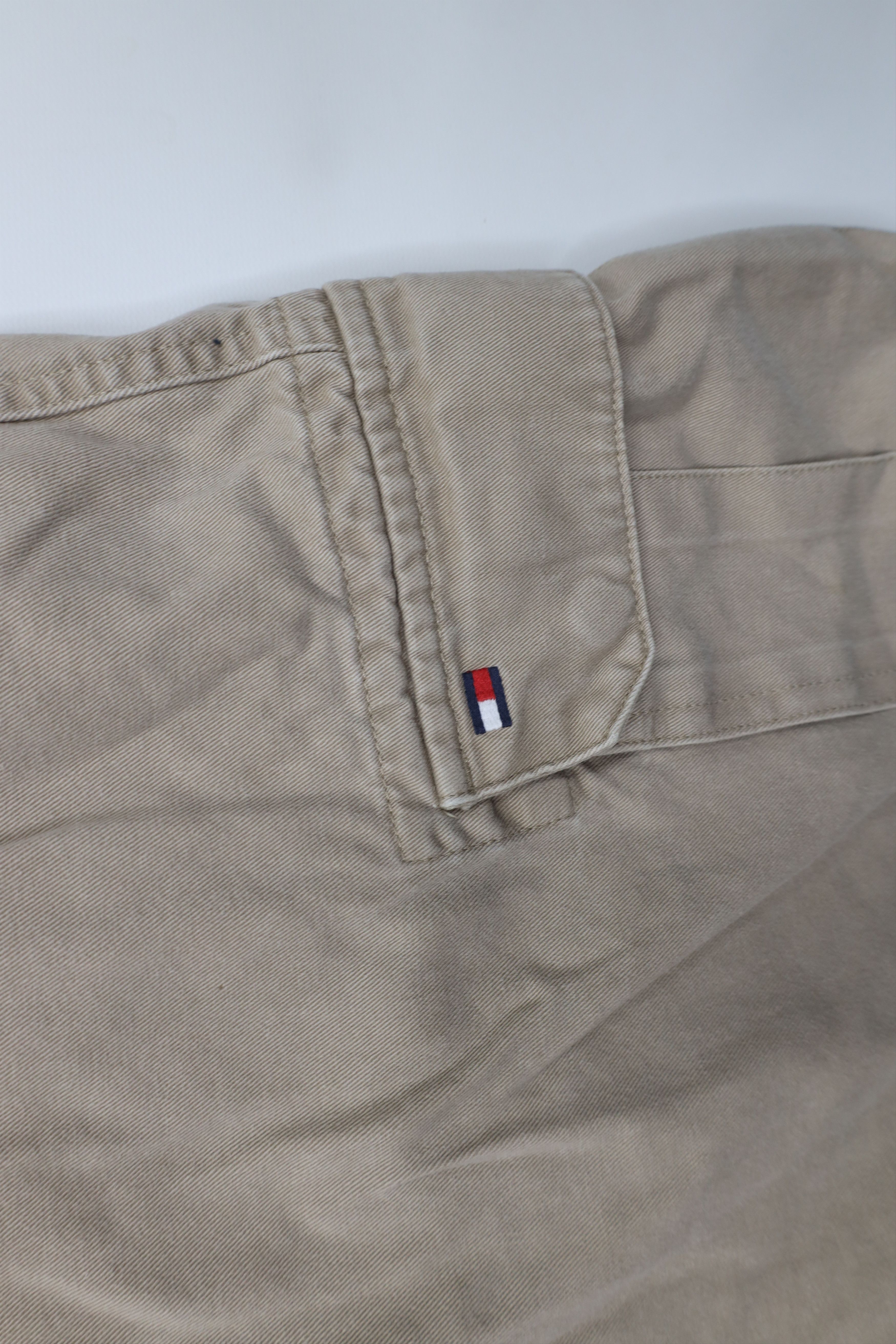 Tommy Hilfiger × Vintage Vintage Y2K Tommy Hilfiger Baggy Relaxed Fit Cargo Shorts Size US 42 / EU 58 - 6 Thumbnail
