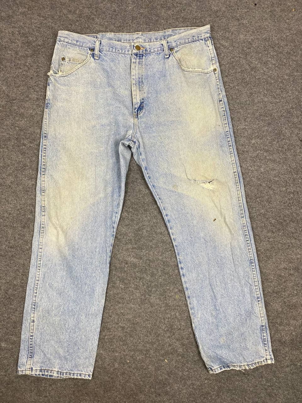 Wrangler vintage wrangler regular fit distressed denim Size US 40 / EU 56 - 6 Thumbnail