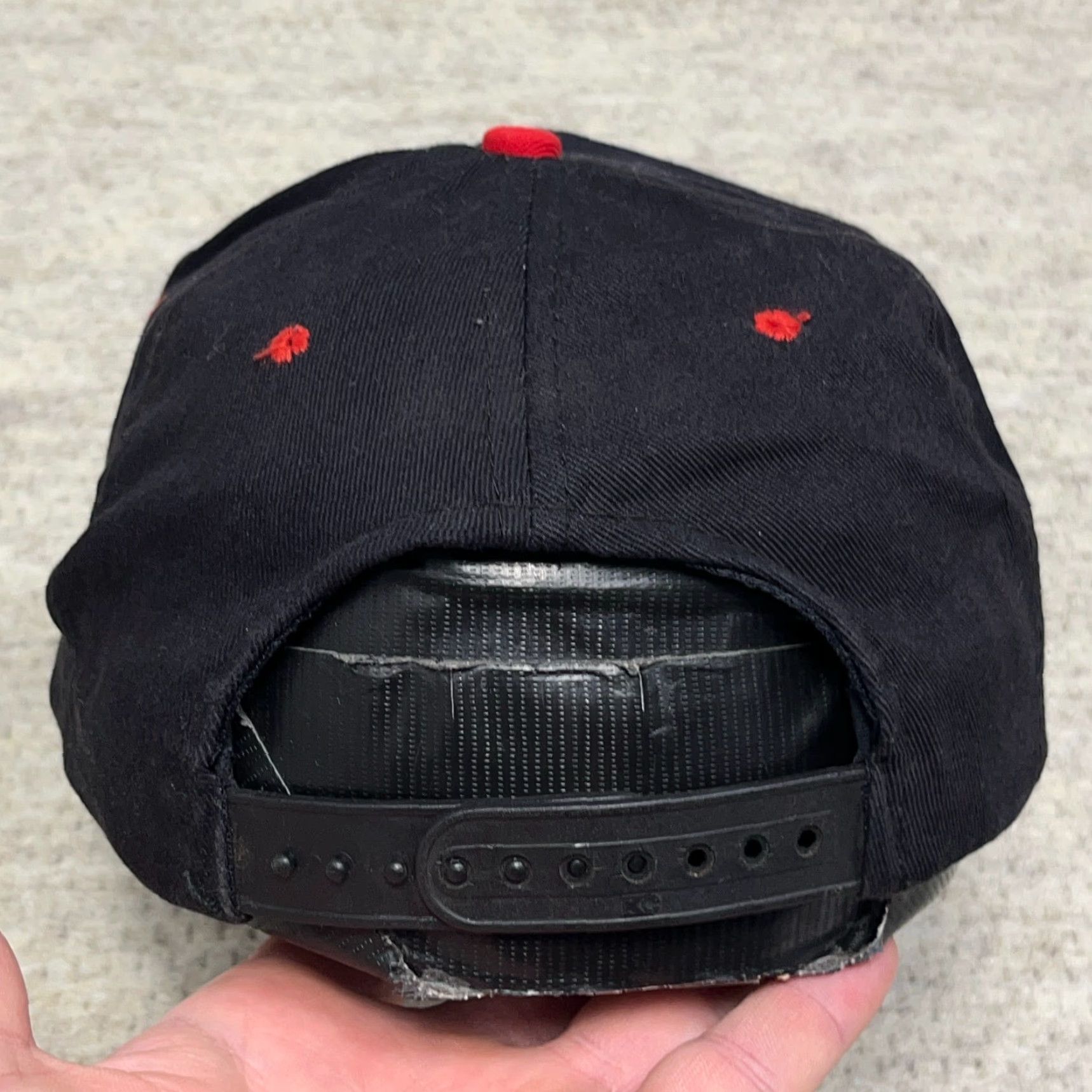 Vintage VINTAGE Coca Cola Hat Cap SnapBack Red Gray Script 90s Promo Always Bottle Logo Size ONE SIZE - 4 Thumbnail