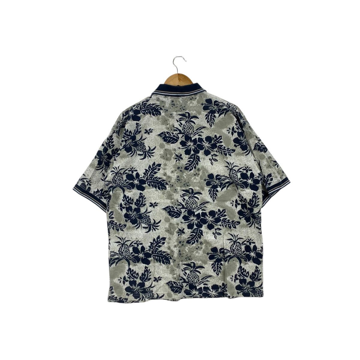 Vintage Vintage KNIGHTS SPORTSWEAR HAWAII Pineapple AOP Polo Tee Size US XL / EU 56 / 4 - 7 Thumbnail
