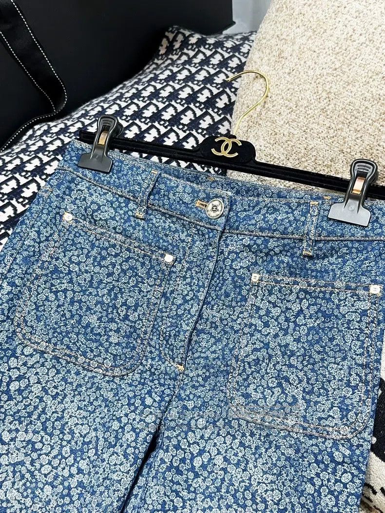 Chanel Chanel 21B blue camelia pants Size 24" / US 00 / IT 34 - 3 Thumbnail