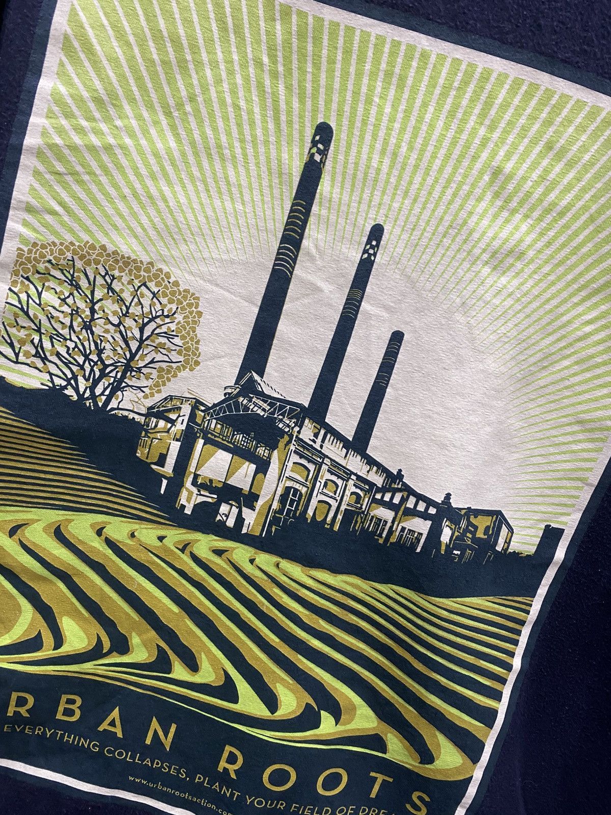 Obey OBEY AWARENESS TSHIRT Size US L / EU 52-54 / 3 - 3 Thumbnail