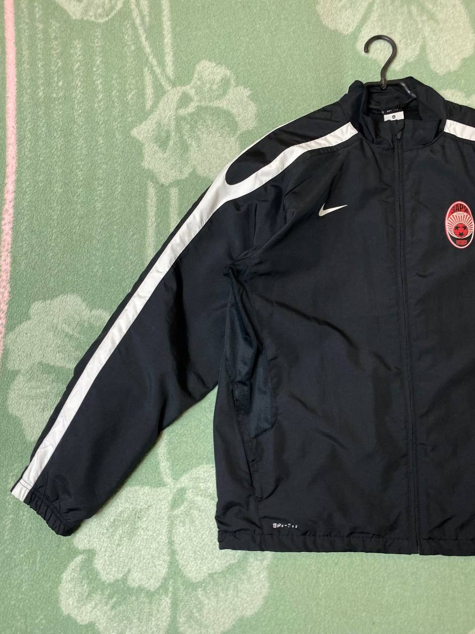 Nike Vintage 90s Nike Embroiderd Swoosh Zip Up Windbreaker Jacket Size US XL / EU 56 / 4 - 8 Thumbnail