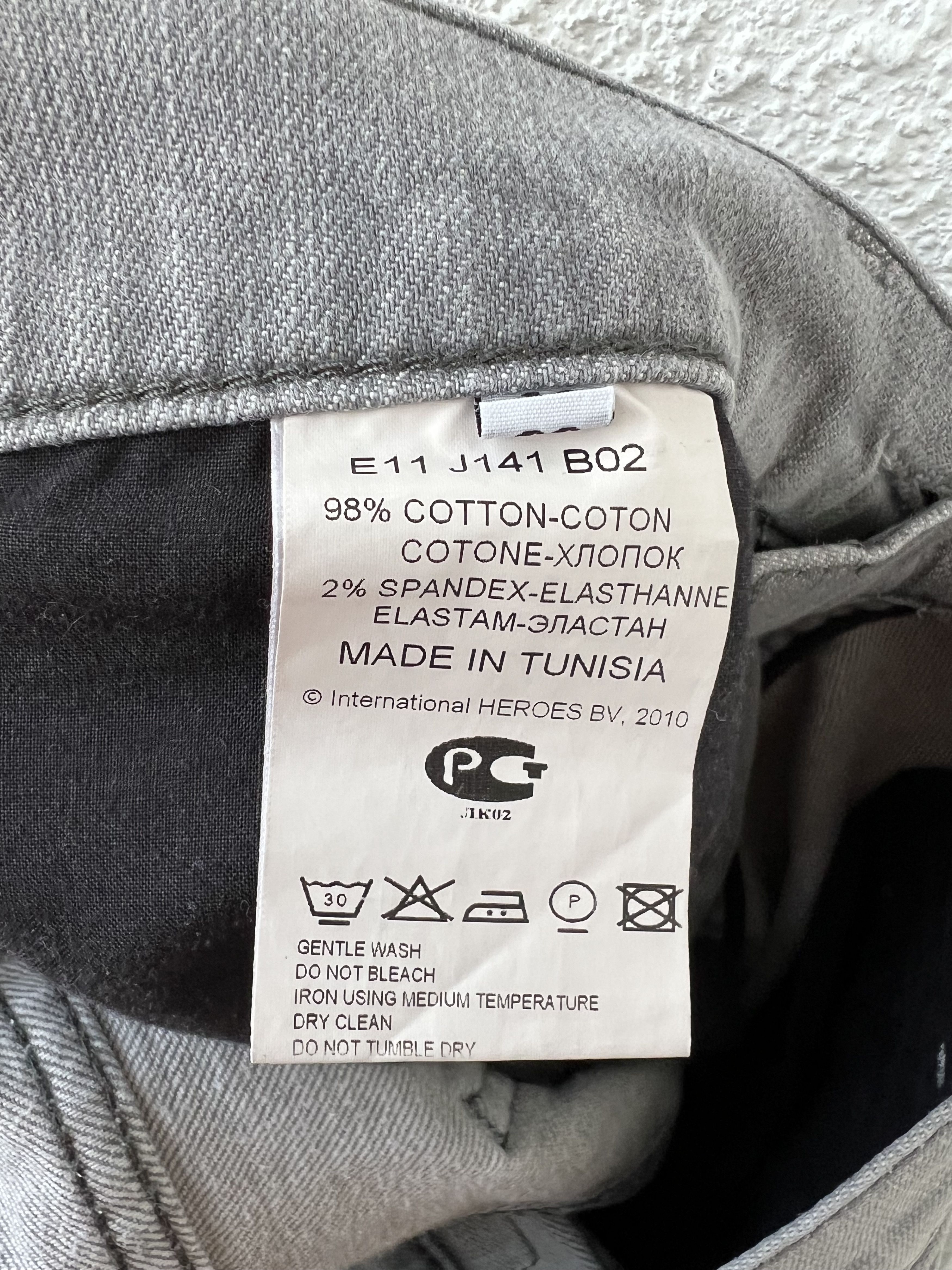 Dirk Bikkembergs Dirk Bikkembergs Denim Shorts 30 Size US 30 / EU 46 - 6 Thumbnail