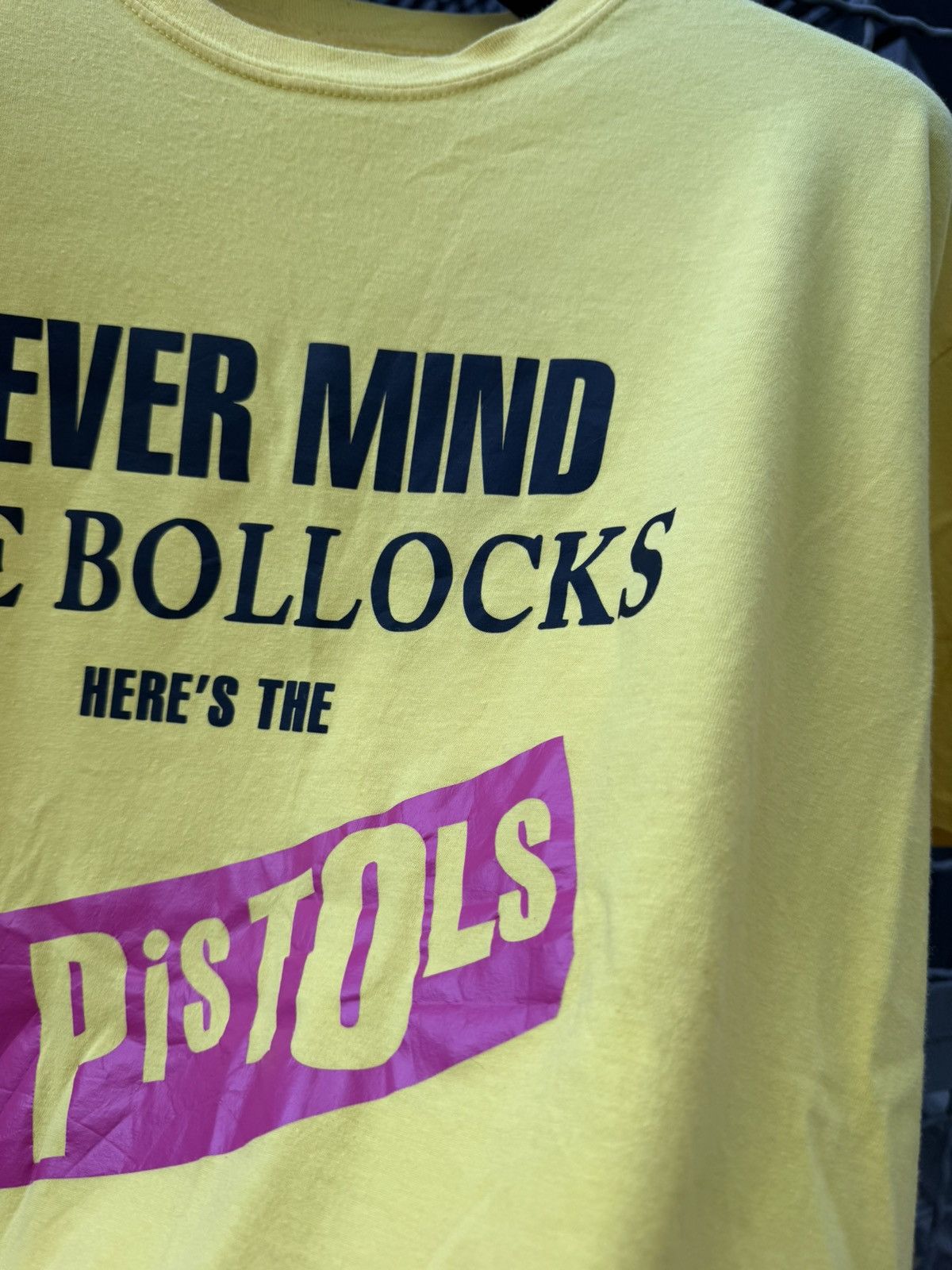 Band Tees Sex Pistols Never Mind The Bollocks T Shirt y2k Size US XL / EU 56 / 4 - 7 Thumbnail