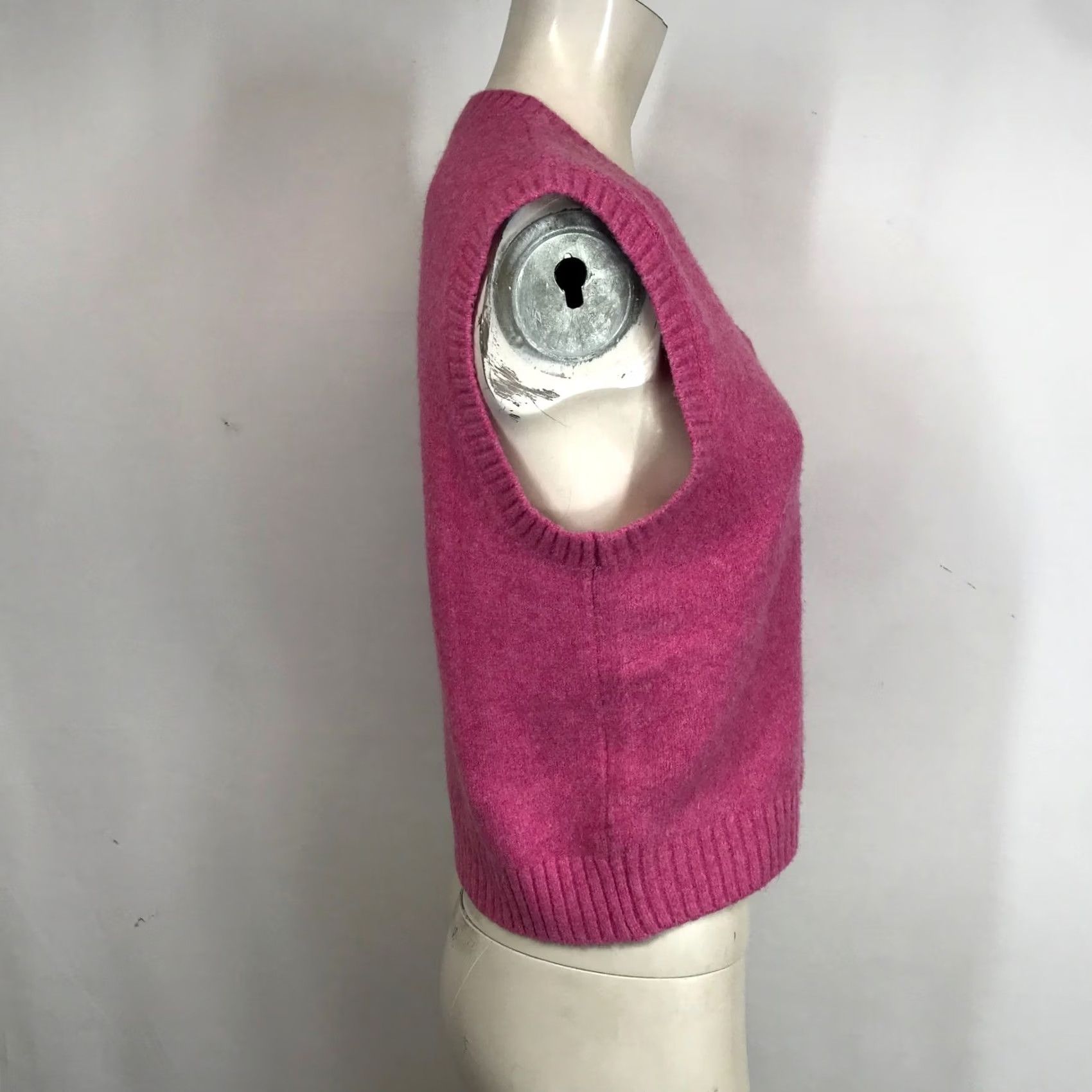 J.Crew J Crew V Neck Sweater Vest S Pink Extra Soft Sleeveless Size S / US 4 / IT 40 - 5 Thumbnail