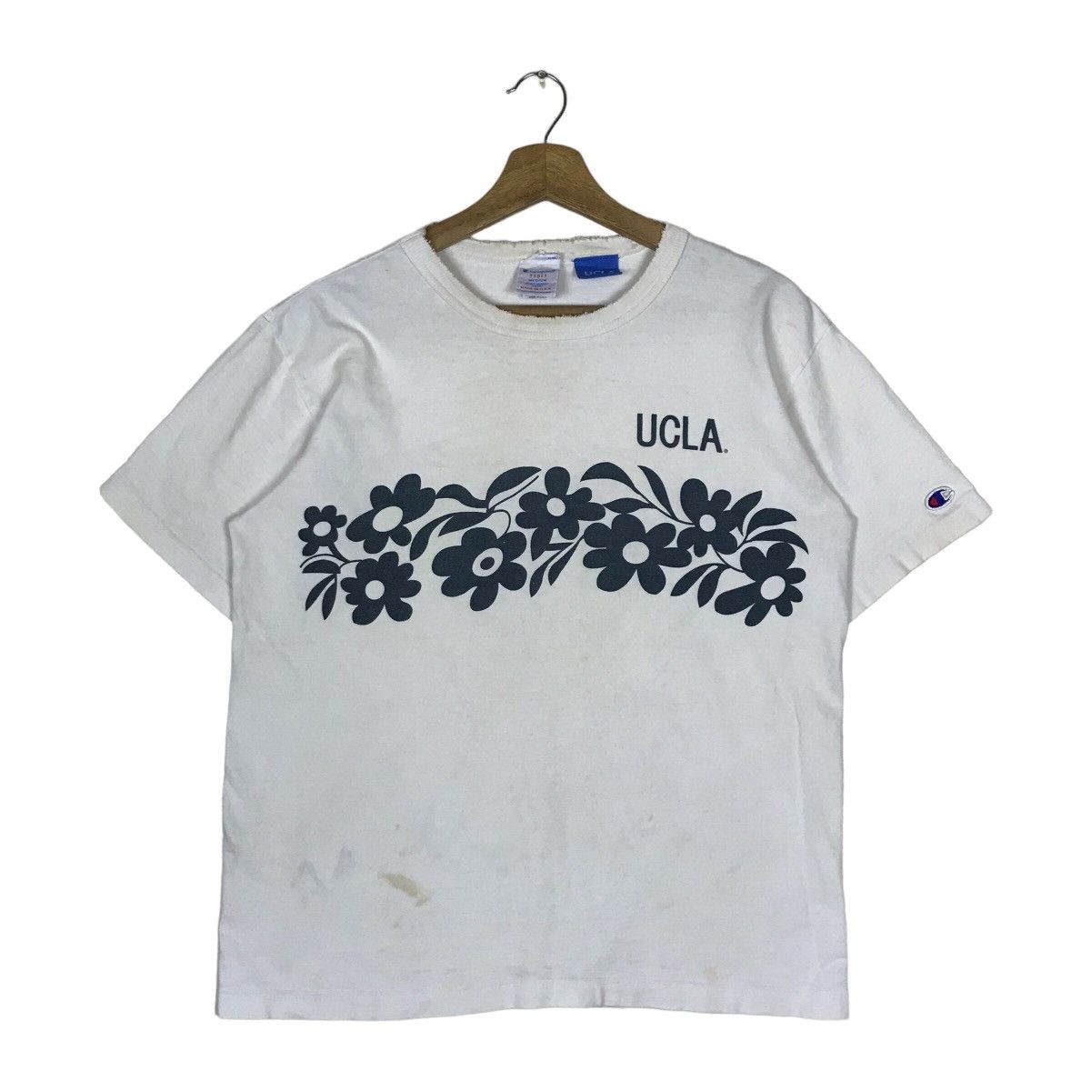 Vintage UCLA x CHAMPION Distressed Heavyweight Tee Shirt