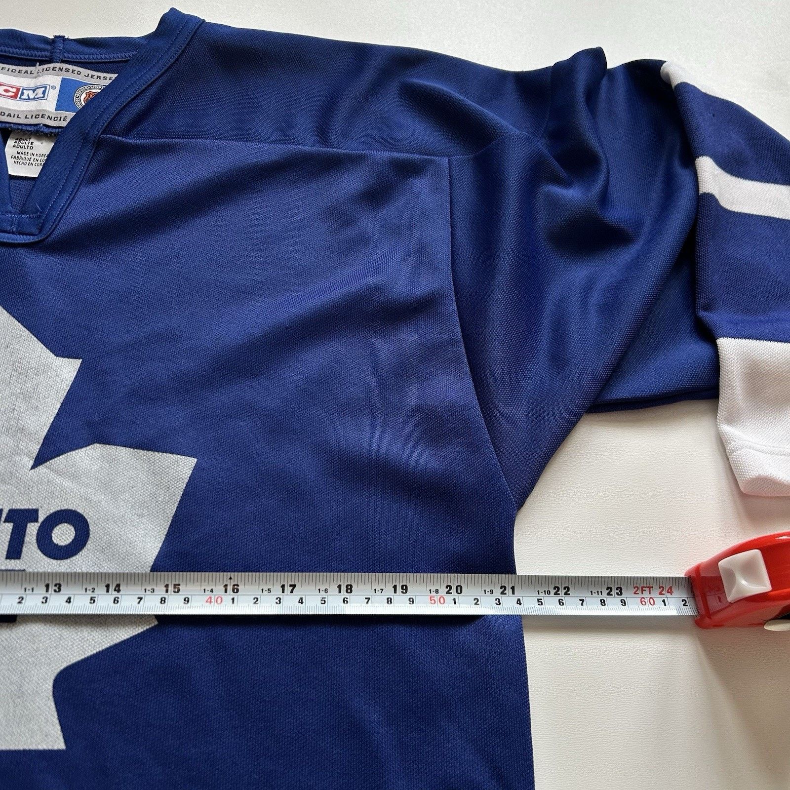 Ccm Vintage Toronto Maple Leaf CCM Hockey Jersey Medium Blue NHL Size US M / EU 48-50 / 2 - 4 Thumbnail