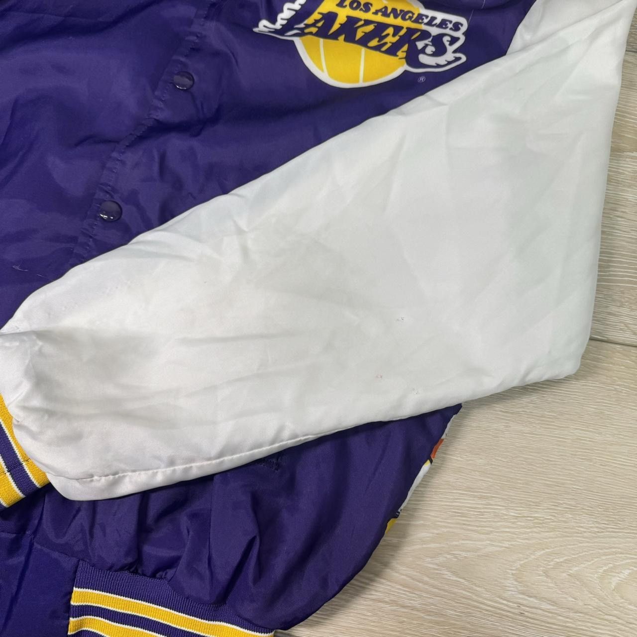 Chalk Line Vintage 80s Chalk Line LA Lakers Satin Bomber Snap Medium Size US M / EU 48-50 / 2 - 5 Thumbnail