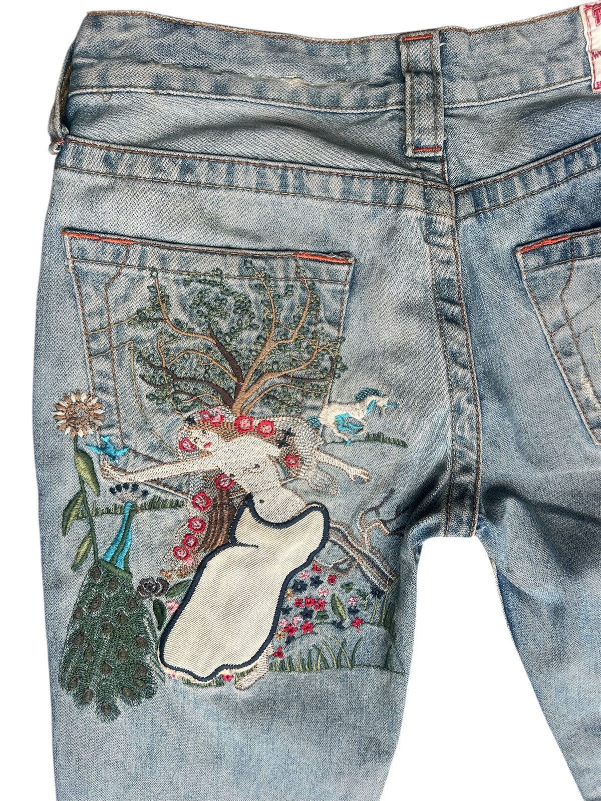 True Religion Vintage True Religion Embroidered Flared Bobby Jeans Size US 29 - 8 Thumbnail