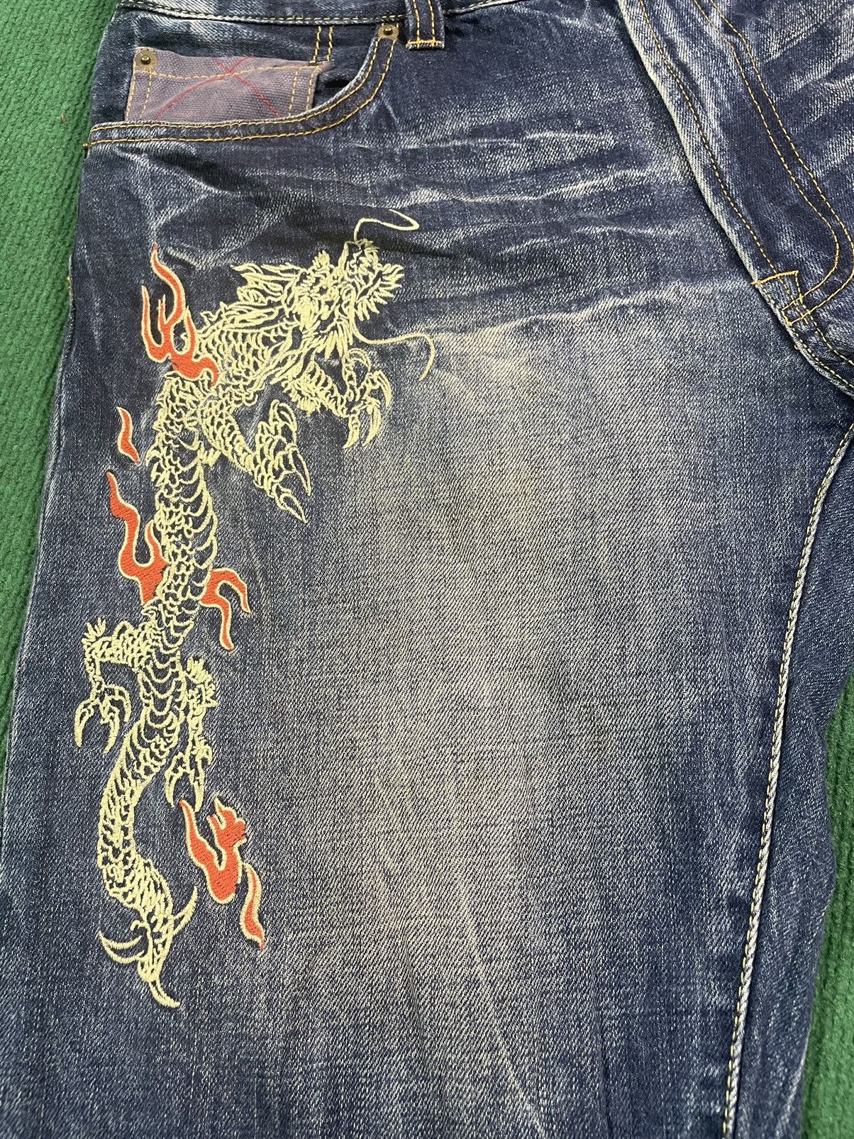 Eternal Vintage Eternal Dragon Embroidered Short Jeans Size US 34 / EU 50 - 4 Thumbnail