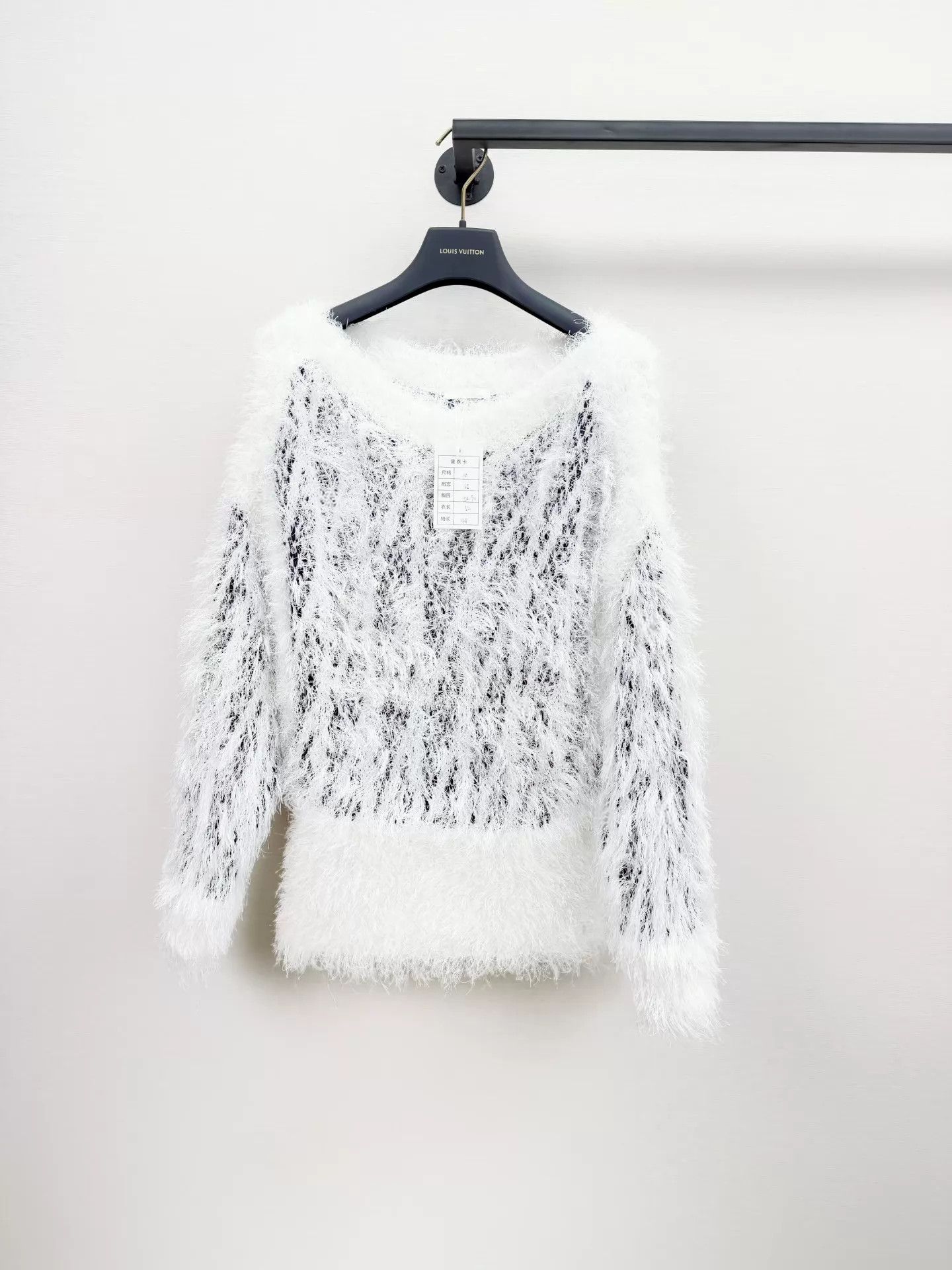 Chloe Chloe Fringe-Knit Sweater M (Like New) Size M / US 6-8 / IT 42-44 - 1 Thumbnail