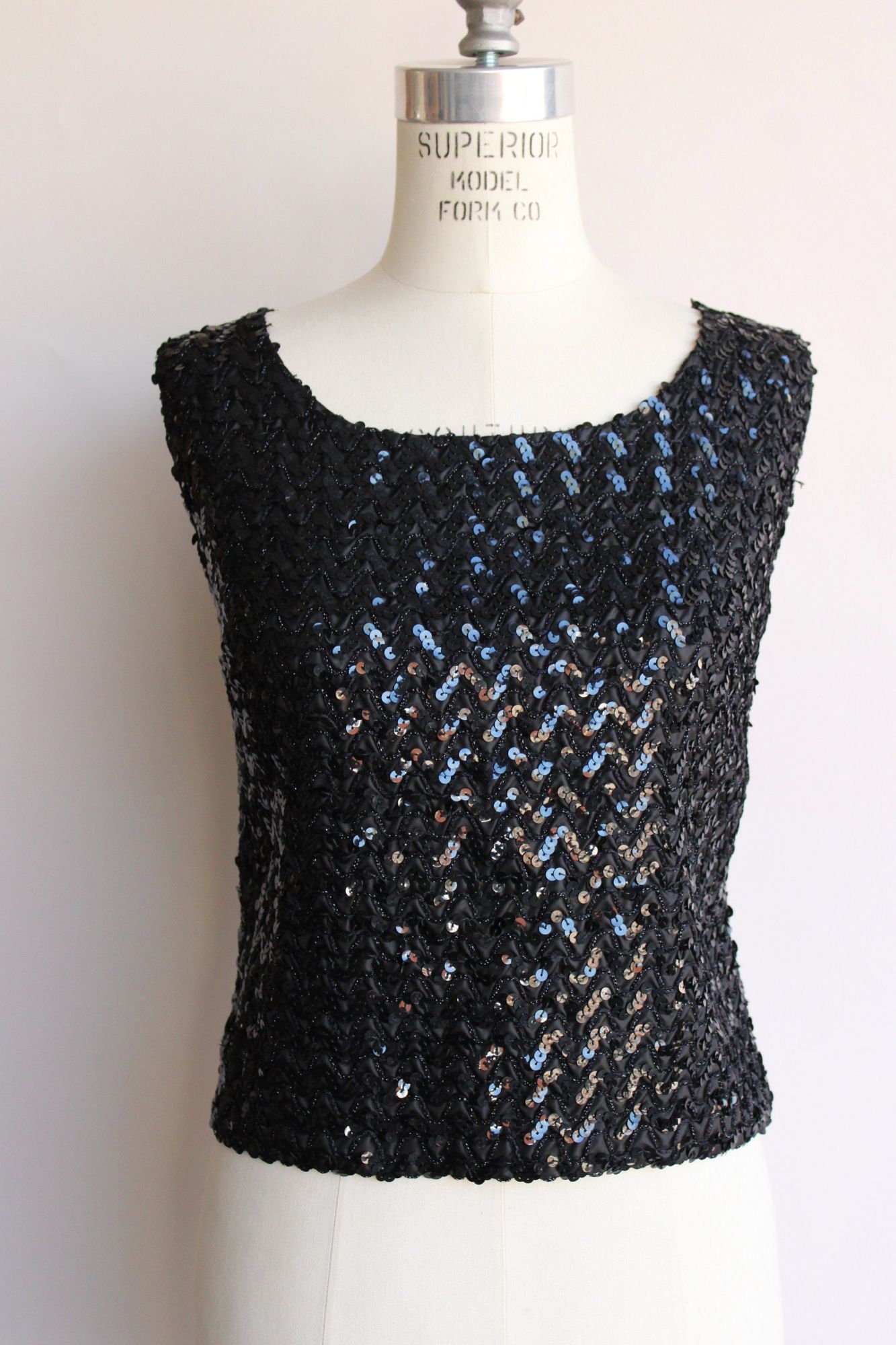 Vintage Vintage 1960s Top, Sequinned Blouse, Beaded Shirt Size L / US 10 / IT 46 - 2 Thumbnail