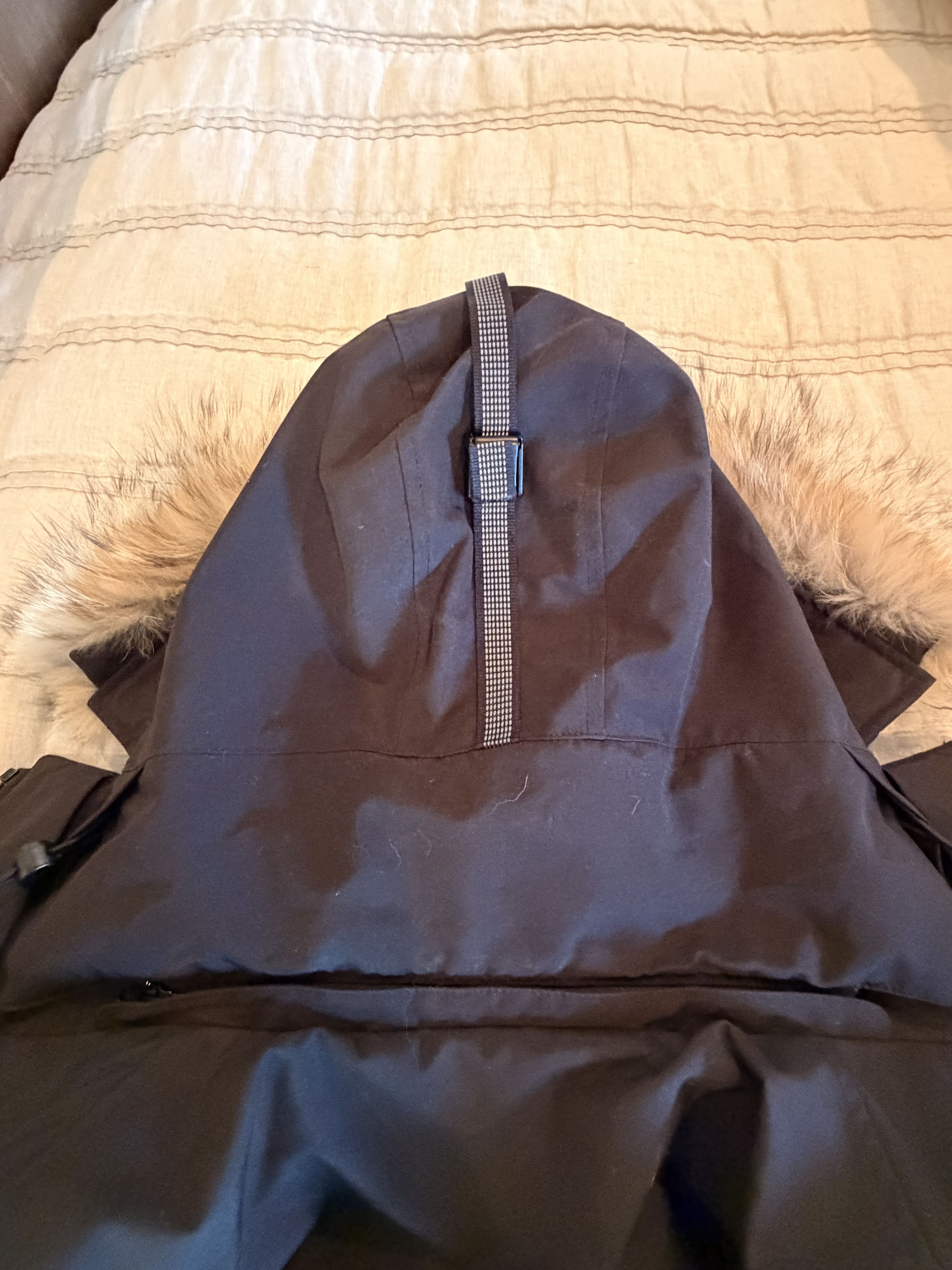 Canada Goose Canada Goose Men’s Parka – Style 9513M – Size Medium Size US M / EU 48-50 / 2 - 6 Thumbnail
