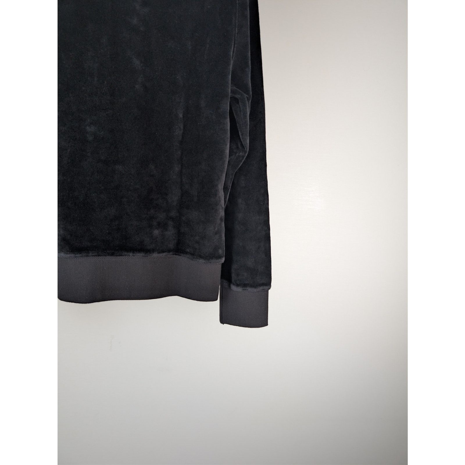 Tom Ford o1rshd1 Long Sleeve Velvet Polo Shirt in Black Size US M / EU 48-50 / 2 - 13 Thumbnail