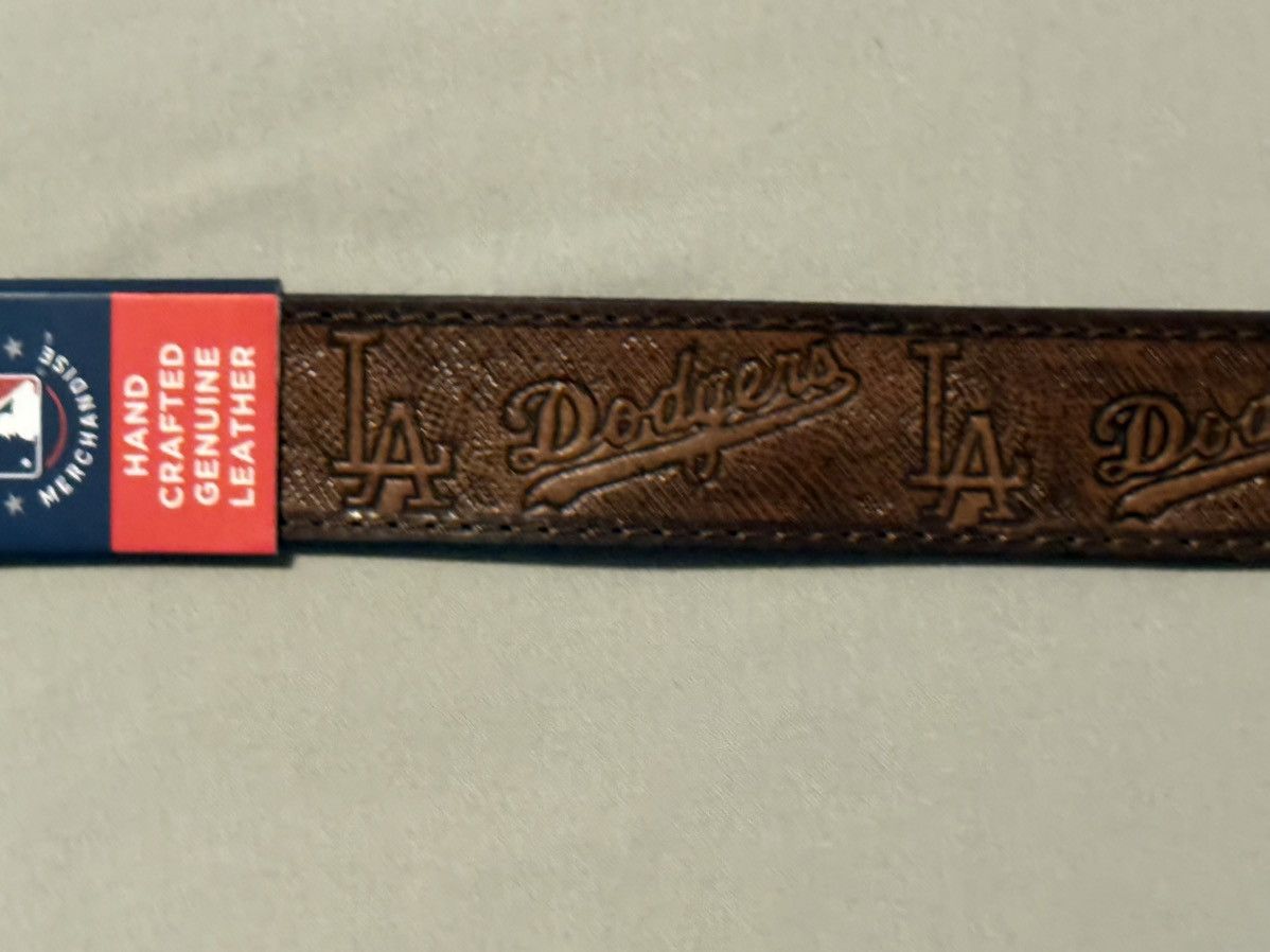 MLB MLB Los Angeles LA Dodgers Leather Engraved Belt Brand New Size 30 - 5 Thumbnail