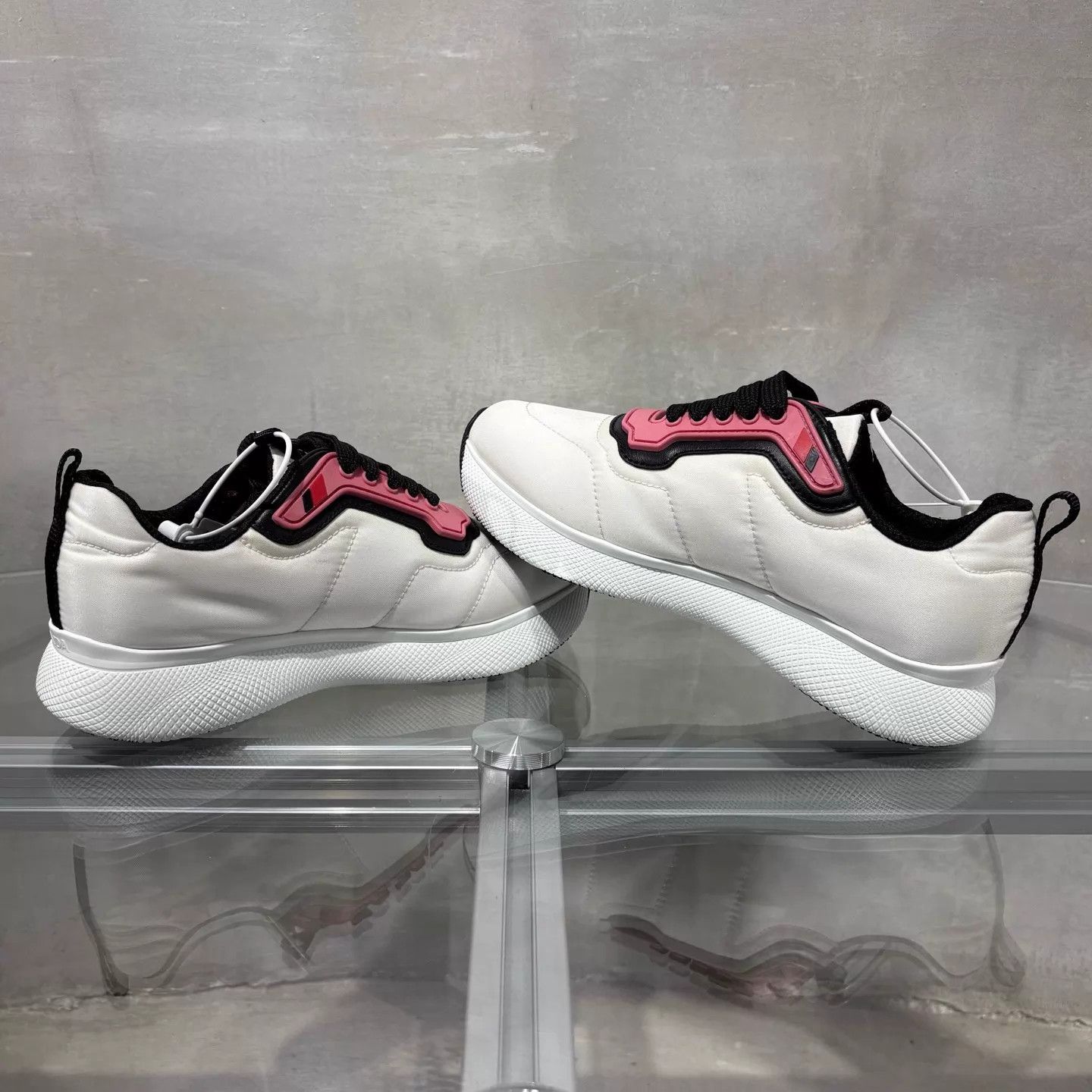Prada Prada casual white sneakers 36.5 new with box Size US 6 / IT 36 - 5 Thumbnail