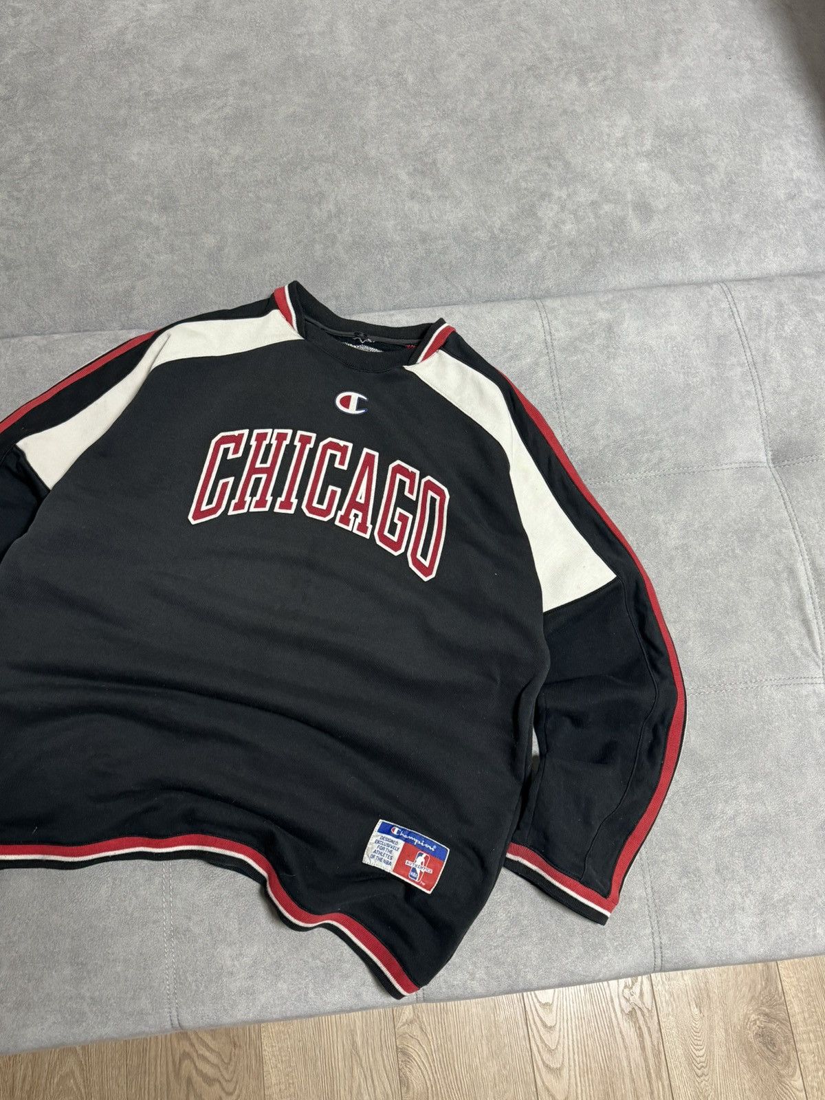 Champion Rare Vintage Chicago Bulls Champion NBA 90s Men’s Sweatshirt Size US L / EU 52-54 / 3 - 4 Thumbnail