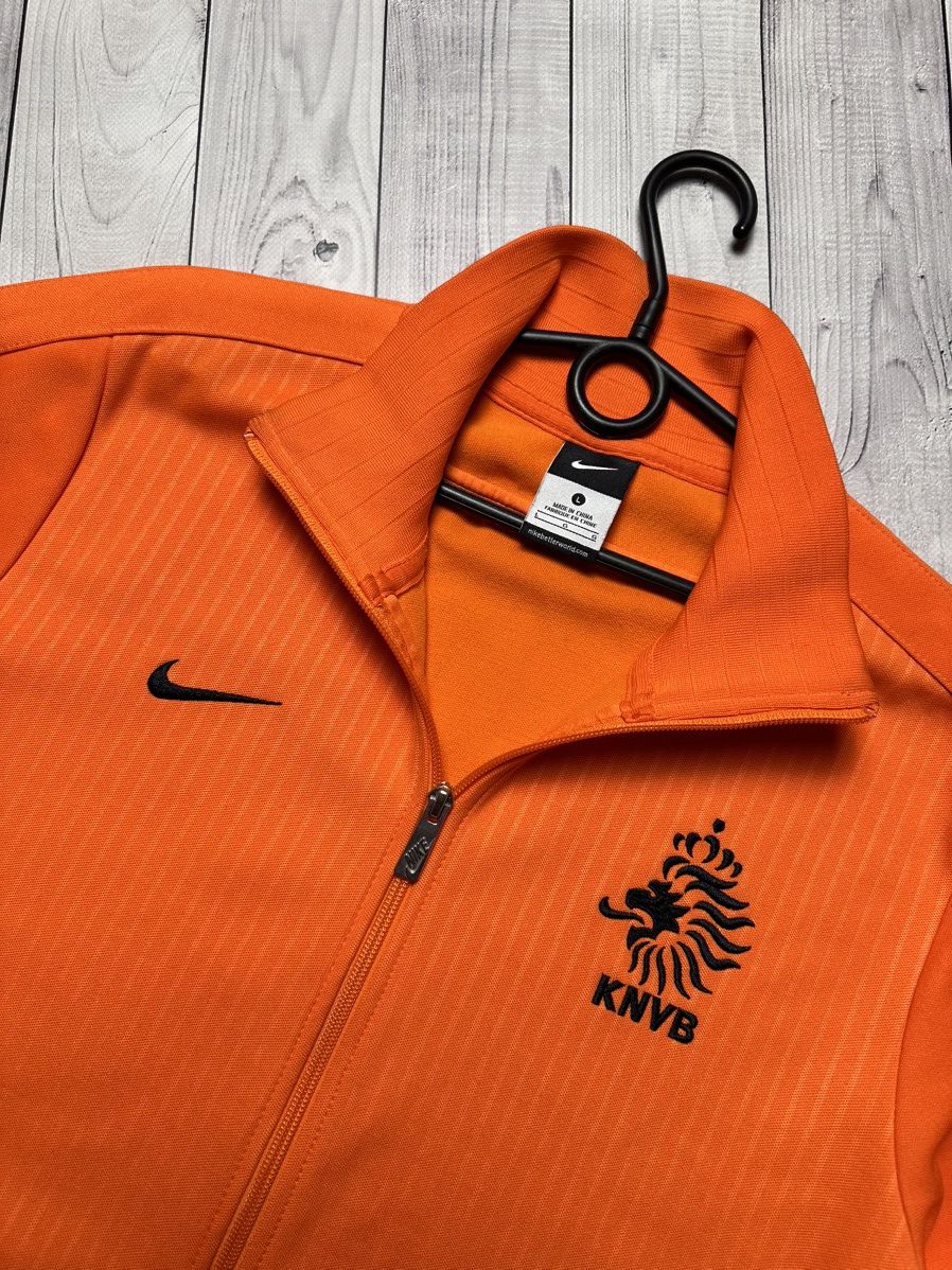 Vintage Vintage Nike Nederland Holland soccer track jacket size L Size US L / EU 52-54 / 3 - 3 Thumbnail