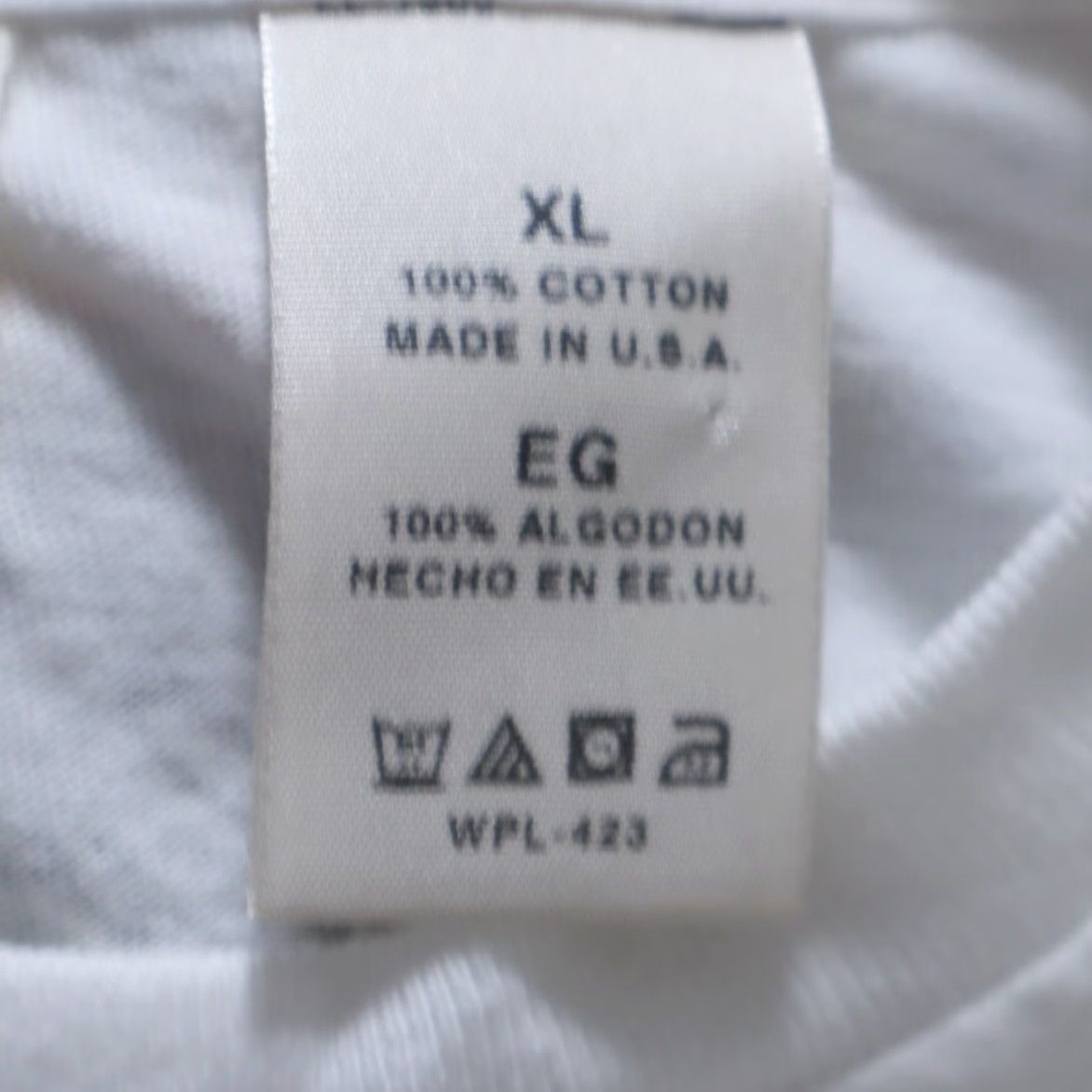 Vintage VINTAGE Levis Signature Made in US Solid T-Shirt White Men's XL Size US XL / EU 56 / 4 - 6 Thumbnail