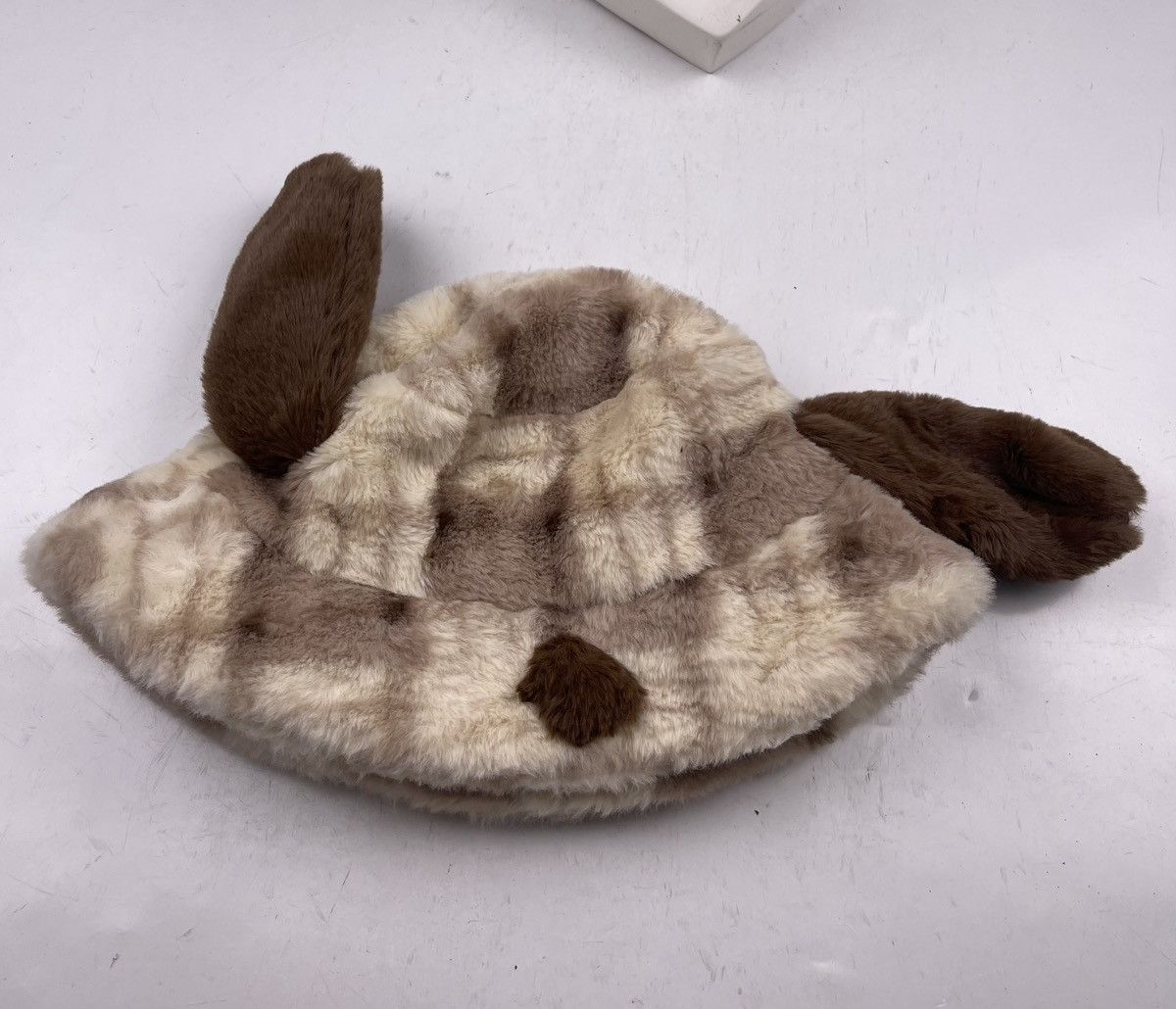 Universal Studios rare design dog hat tc37 Size ONE SIZE - 2 Thumbnail