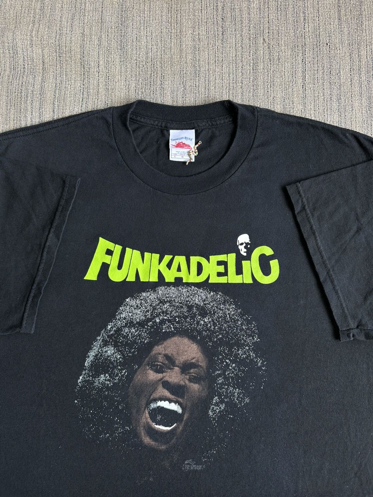Rap Tees Vintage Funkadelic RapTees Maggotbrain Rare USA Music Tshirt Size US L / EU 52-54 / 3 - 1 Thumbnail