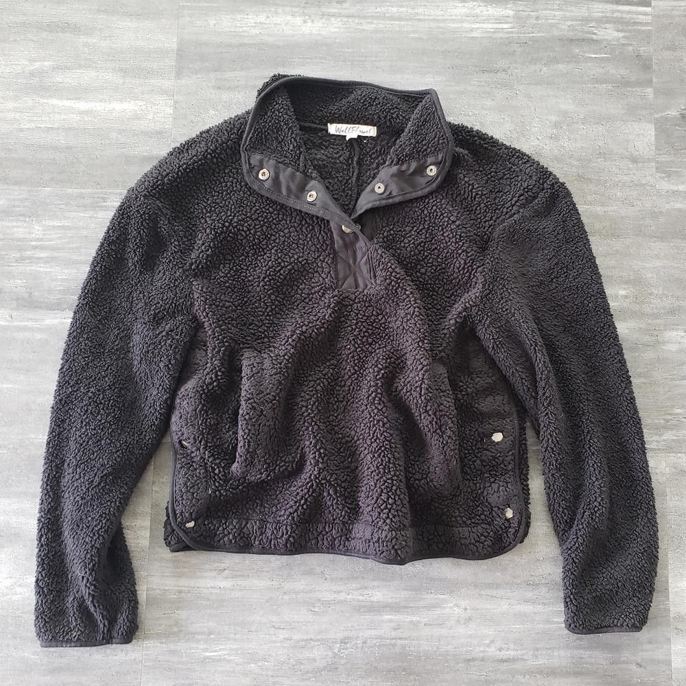 Designer Black Wallflower Button Detailed Teddy Sweater Size L / US 10 / IT 46 - 1 Thumbnail
