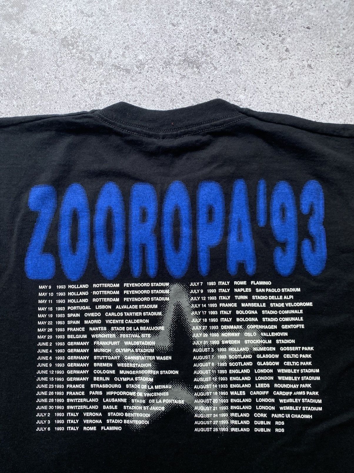 Band Tees × Vintage Vintage 1993 U2 ZooRopa European Tour 90s T-Shirt VNG L Size US L / EU 52-54 / 3 - 12 Thumbnail