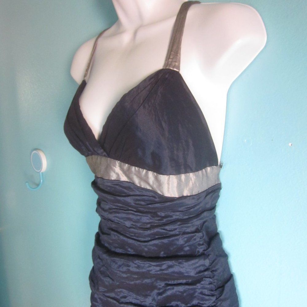 Bcbgmaxazria BCBG Maxazaria Blue and Silver Metallic Cocktail Party Dress Size S / US 4 / IT 40 - 3 Thumbnail