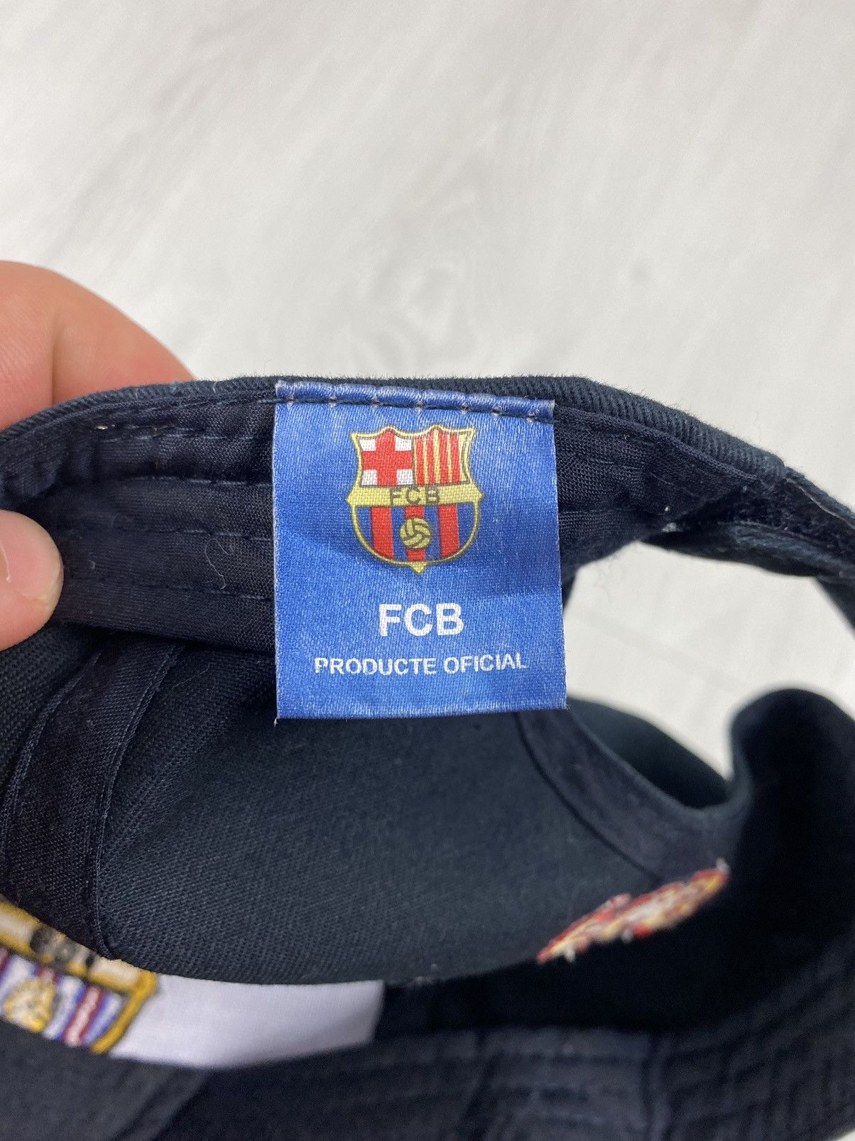 Vintage Vintage Barcelona Cap Hat PSG Newcastle BVB Arsenal Size ONE SIZE - 8 Thumbnail