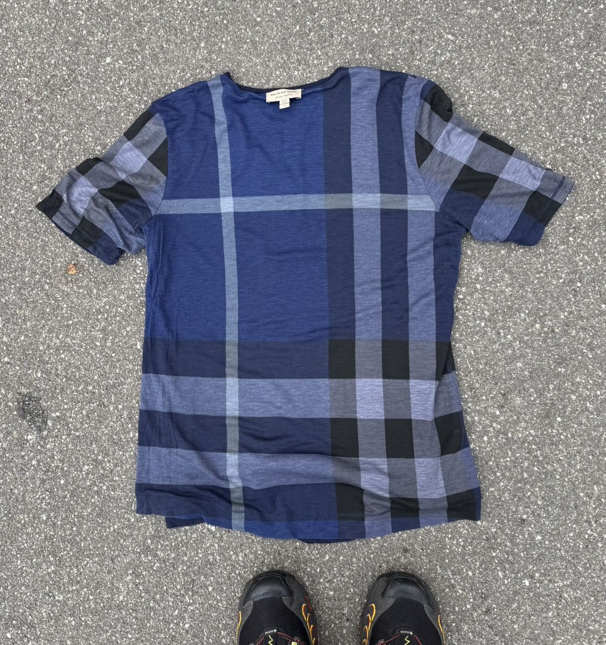 Burberry Burberry Brit Reversible Plaid Print Rare T-shirt Tee Size L / US 10 / IT 46 - 12 Thumbnail