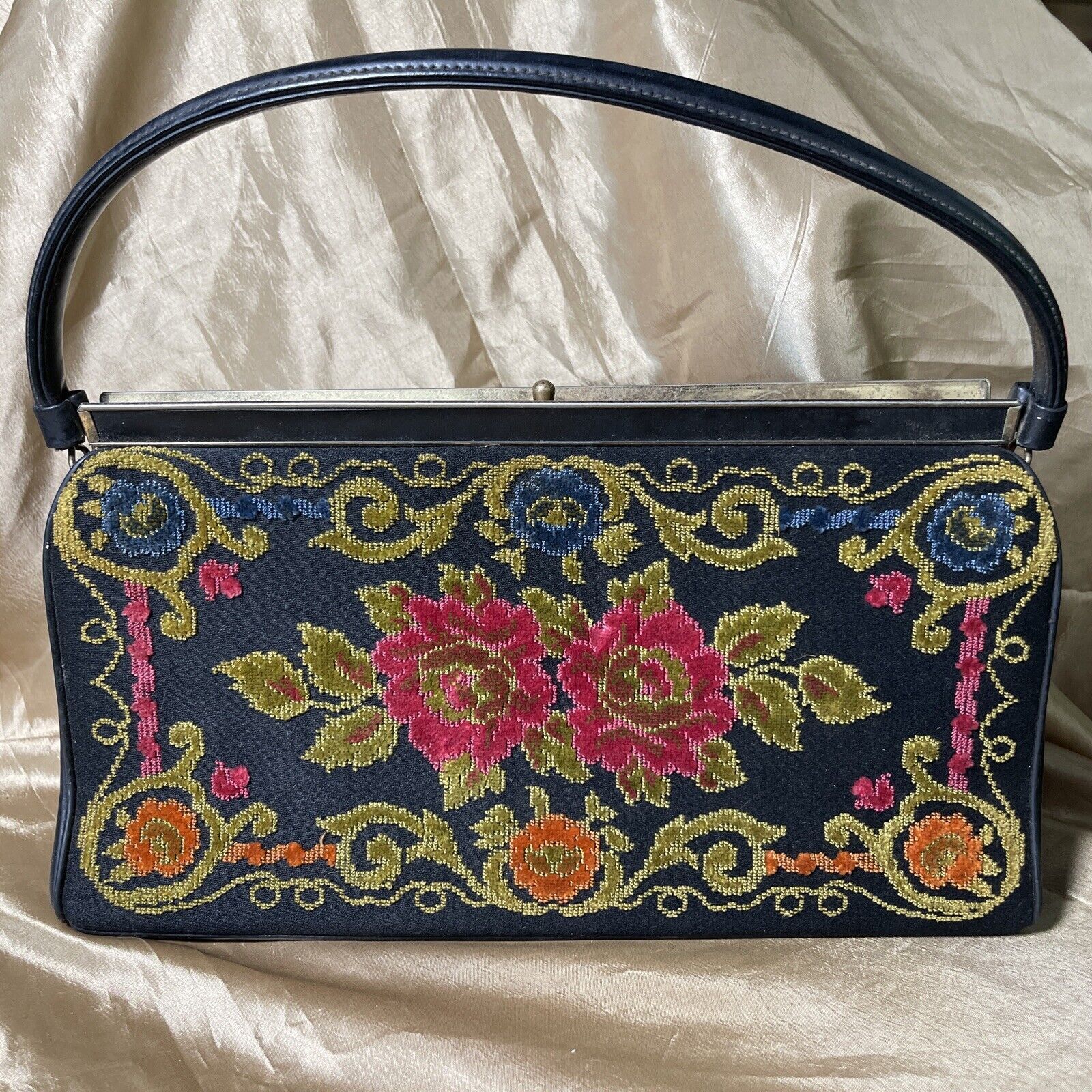 Other Vintage Needlepoint Embroidered Florals Top Handle Bag Size ONE SIZE - 4 Thumbnail