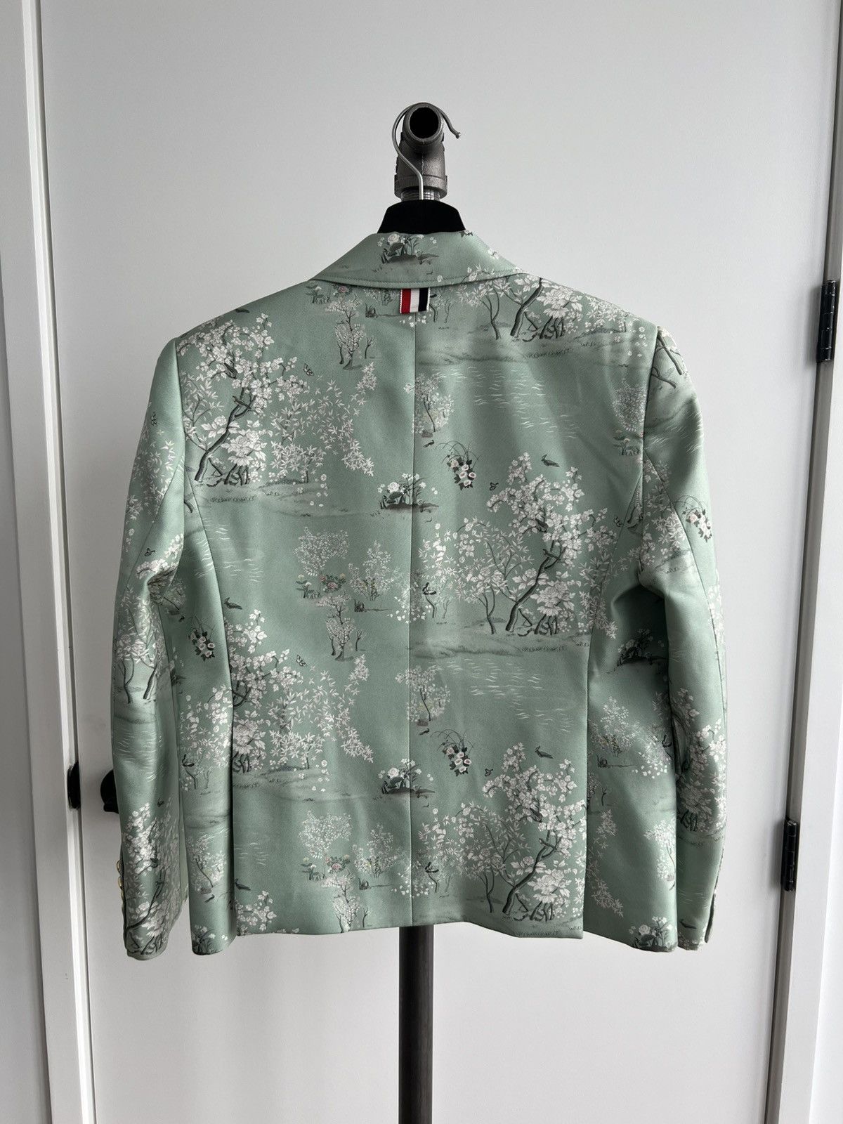 Thom Browne Silk Cherry Blossom Blazer Size M / US 6-8 / IT 42-44 - 5 Thumbnail
