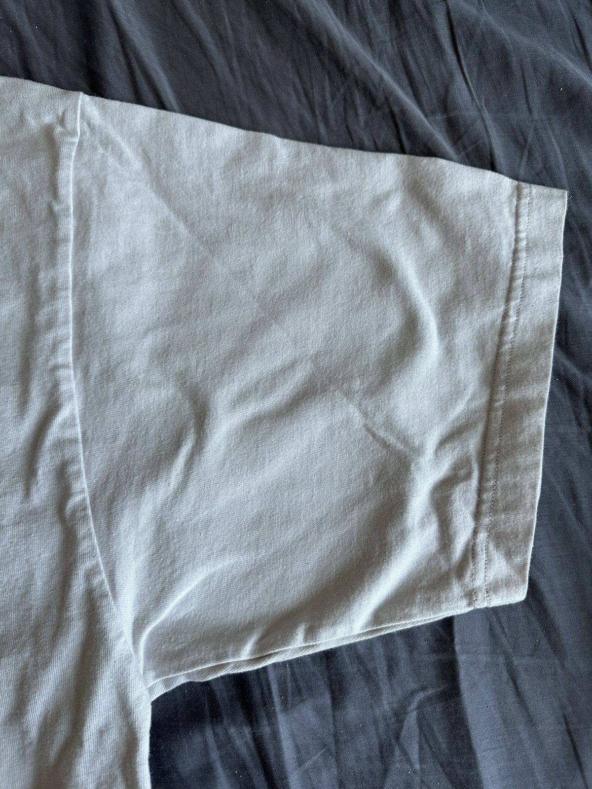 Balenciaga BALENCIAGA LOVE WIFI HEART LOGO TEE – WHITE – SIZE M Size US M / EU 48-50 / 2 - 6 Thumbnail