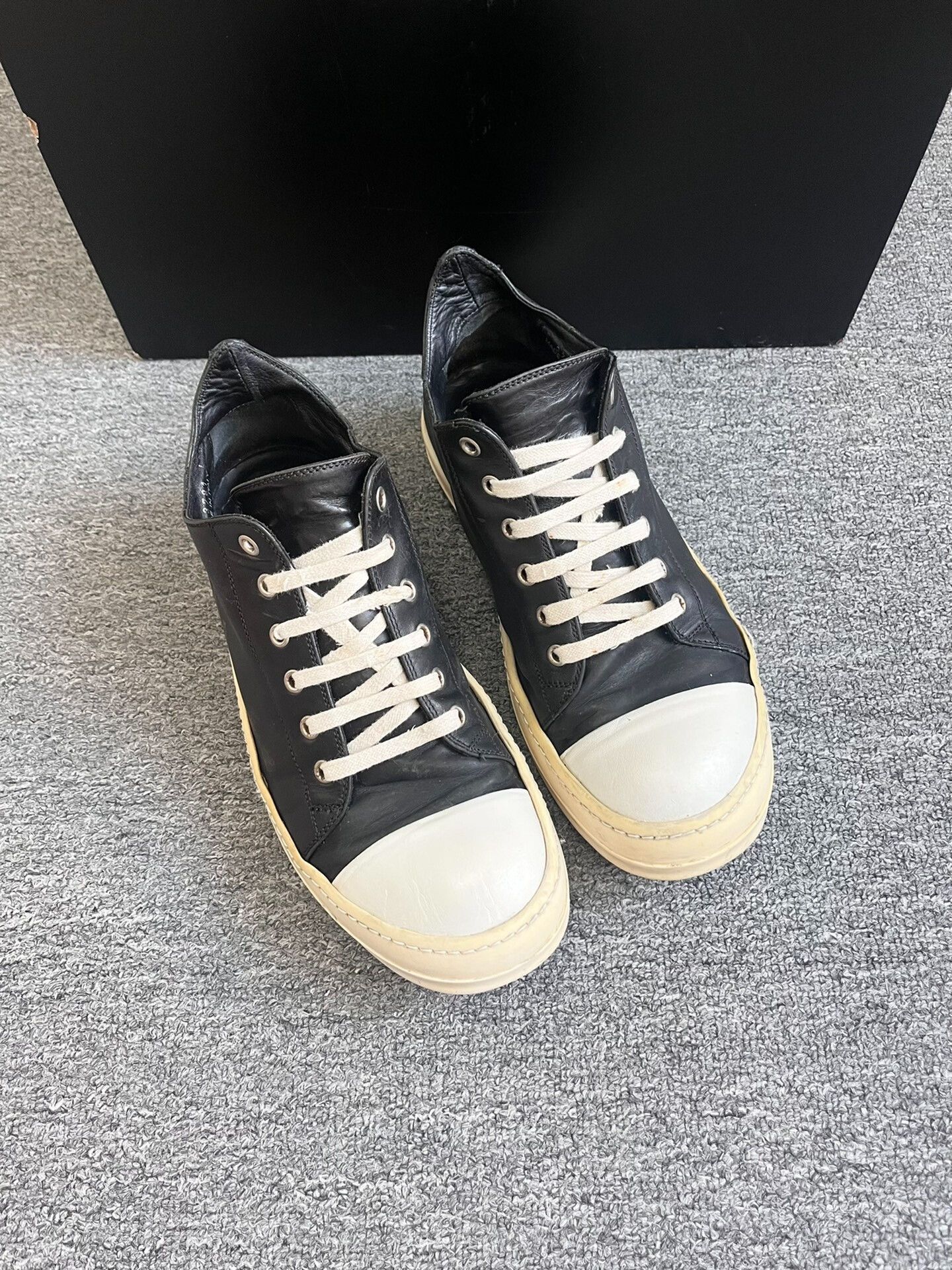 Rick Owens rick owens classic low-top leather sneakers Size US 9.5 / EU 42-43 - 1 Thumbnail