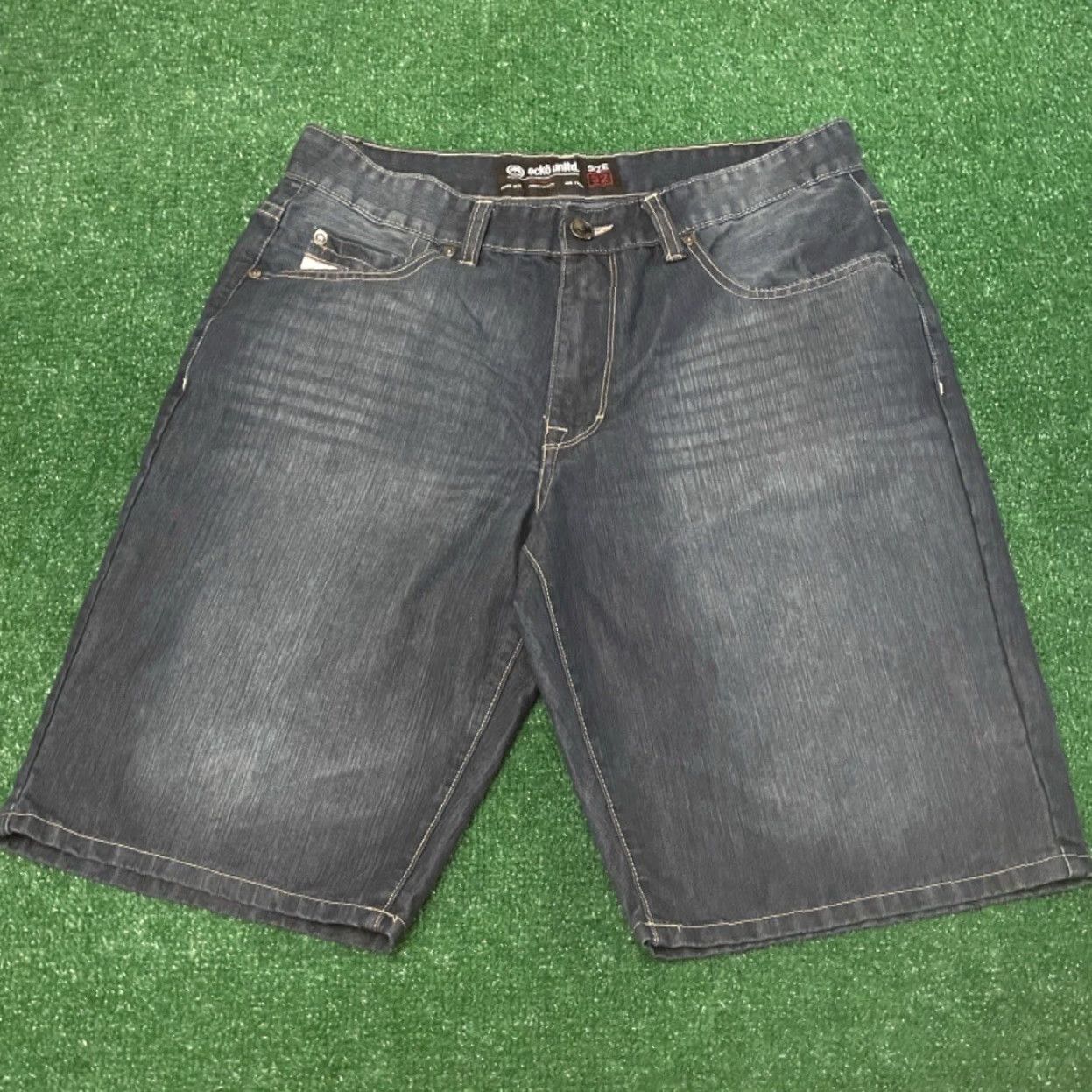 Ecko Unltd. VINTAGE Ecko Unltd Baggy Skater Grunge Jean Shorts VTG Mens Size 32 Jeans White Size US 32 / EU 48 - 2 Thumbnail