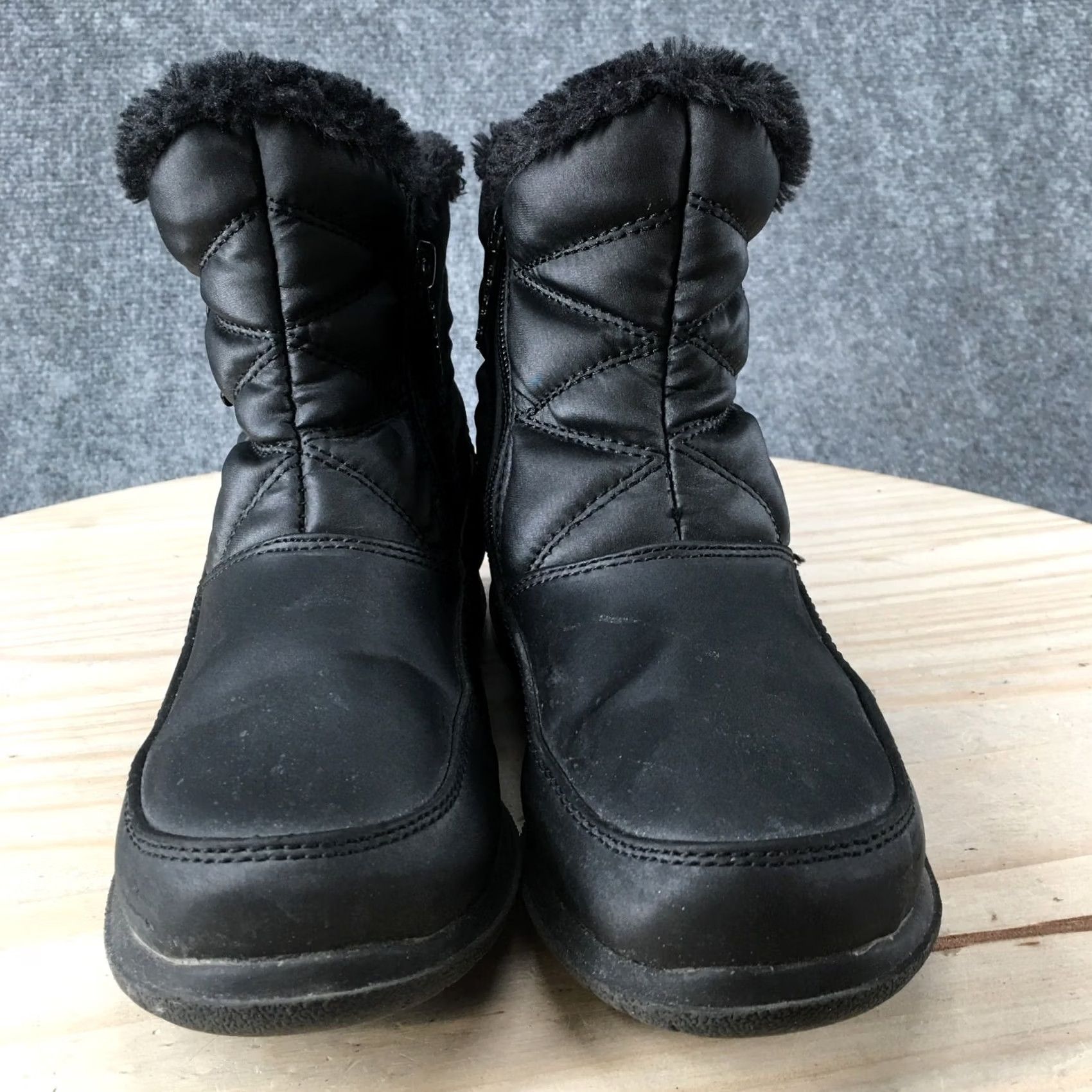 Vintage Totes Boots Womens 6 M Silverton Faux Fur Lined Winter Black Faux Leather Zip Boots Size US 6 / IT 36 - 6 Thumbnail