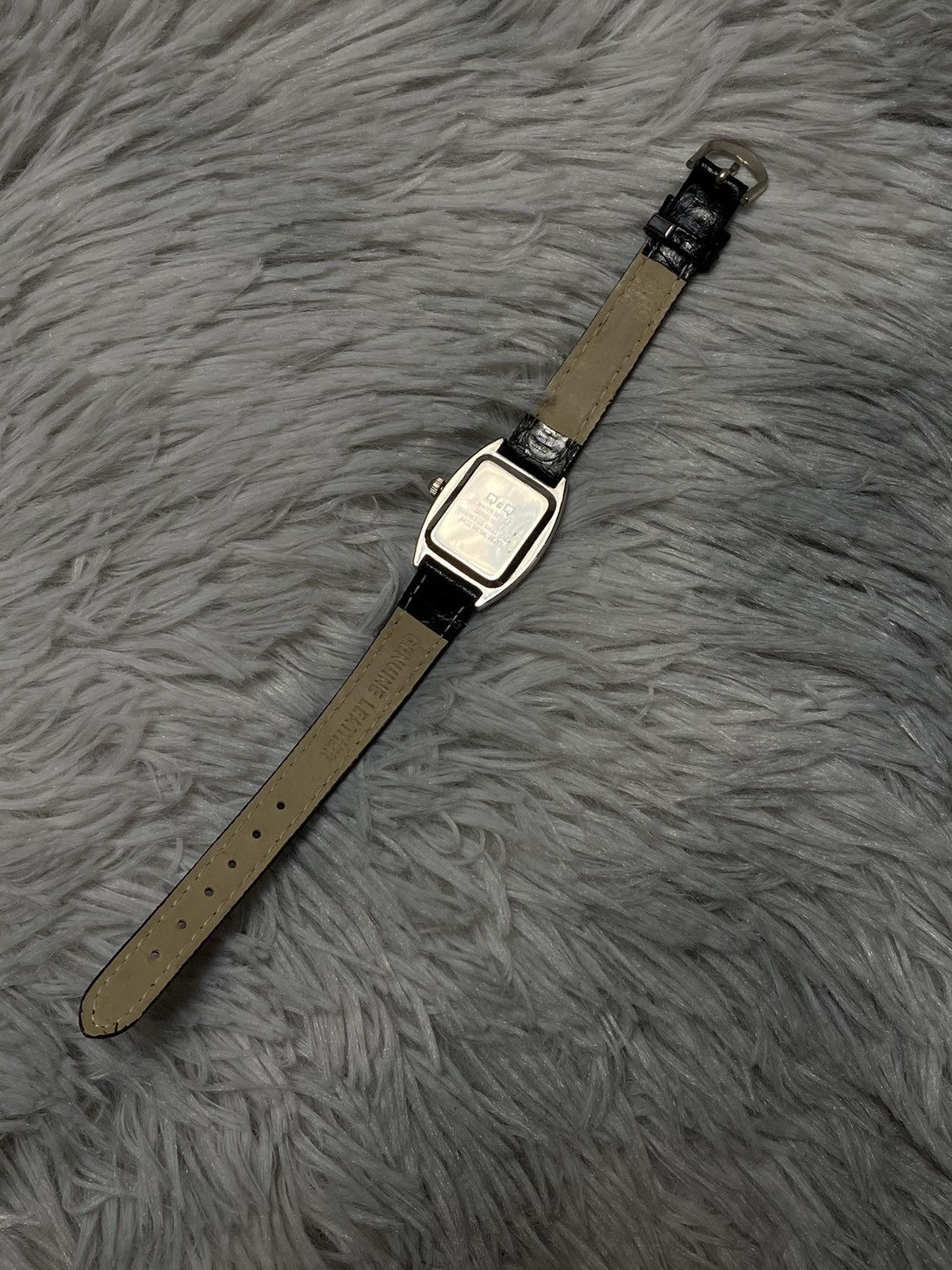 Jewelry Retro Q&Q Black Quartz Watch - Japanese Brand Size ONE SIZE - 10 Thumbnail